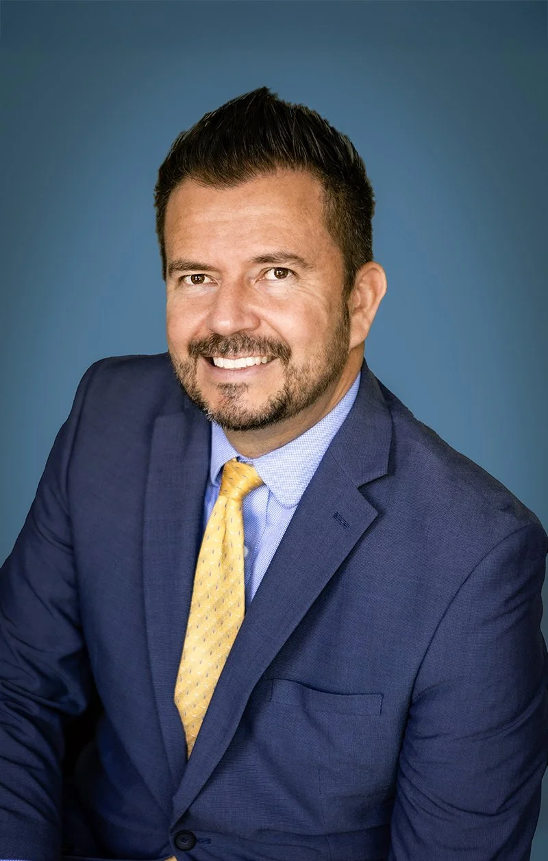 Insurance agent headshot Chicago