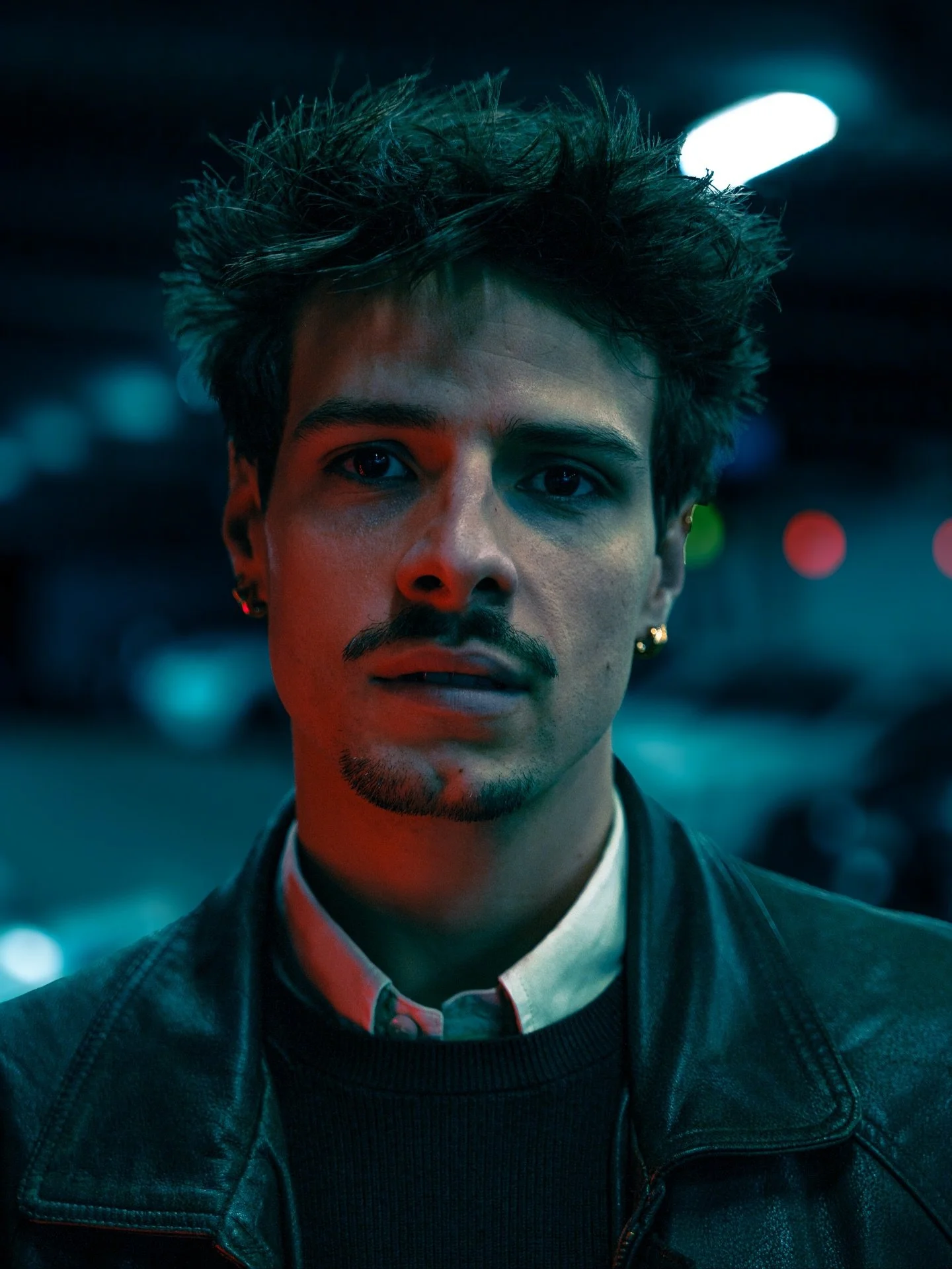 red lights 🚨

Model @francois_en_civil 
Photographer @saintilann 

#photographer #urbanphotography #streetphotographersmagazine #lights #parking #shooting #instapic #777luckyfish #nightwalkermagazine