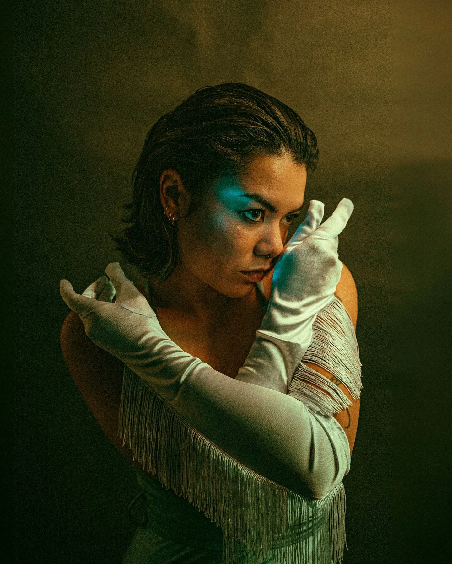 live your life, not someone else&rsquo;s 🐍

Merci &agrave; @natchoslibra de contribuer &agrave; me faire rayonner mon art. J&rsquo;ai vraiment appr&eacute;ci&eacute; capturer ces images, entre textures, stylisme, d&eacute;cor et lumi&egrave;res. D&r