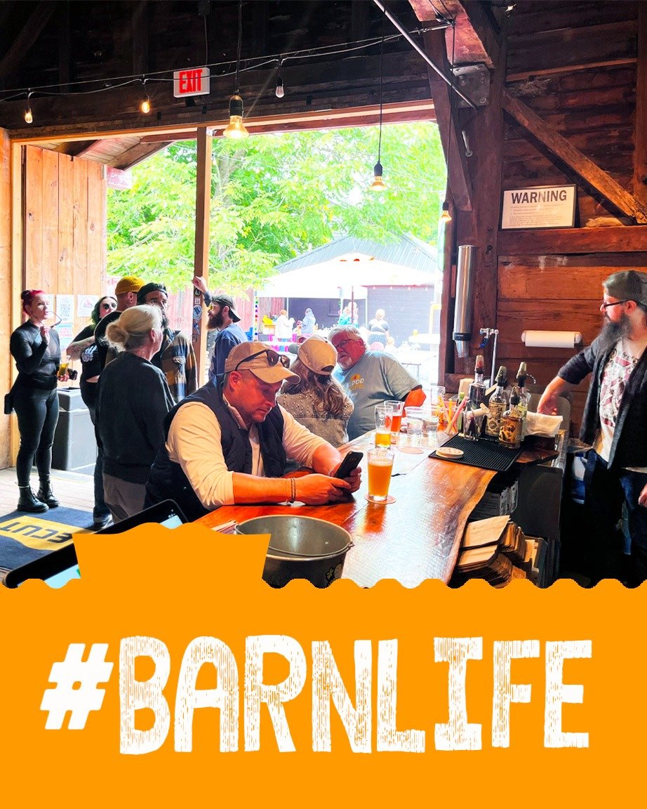 Oh yeah, we're a little bit country, and a little bit rock 'n roll. We had a great time at our BARN this past weekend celebrating our great community in Manlius, NY with a FALL MARKET. Live music too natch, this Barn is always a rockin'. 🍻