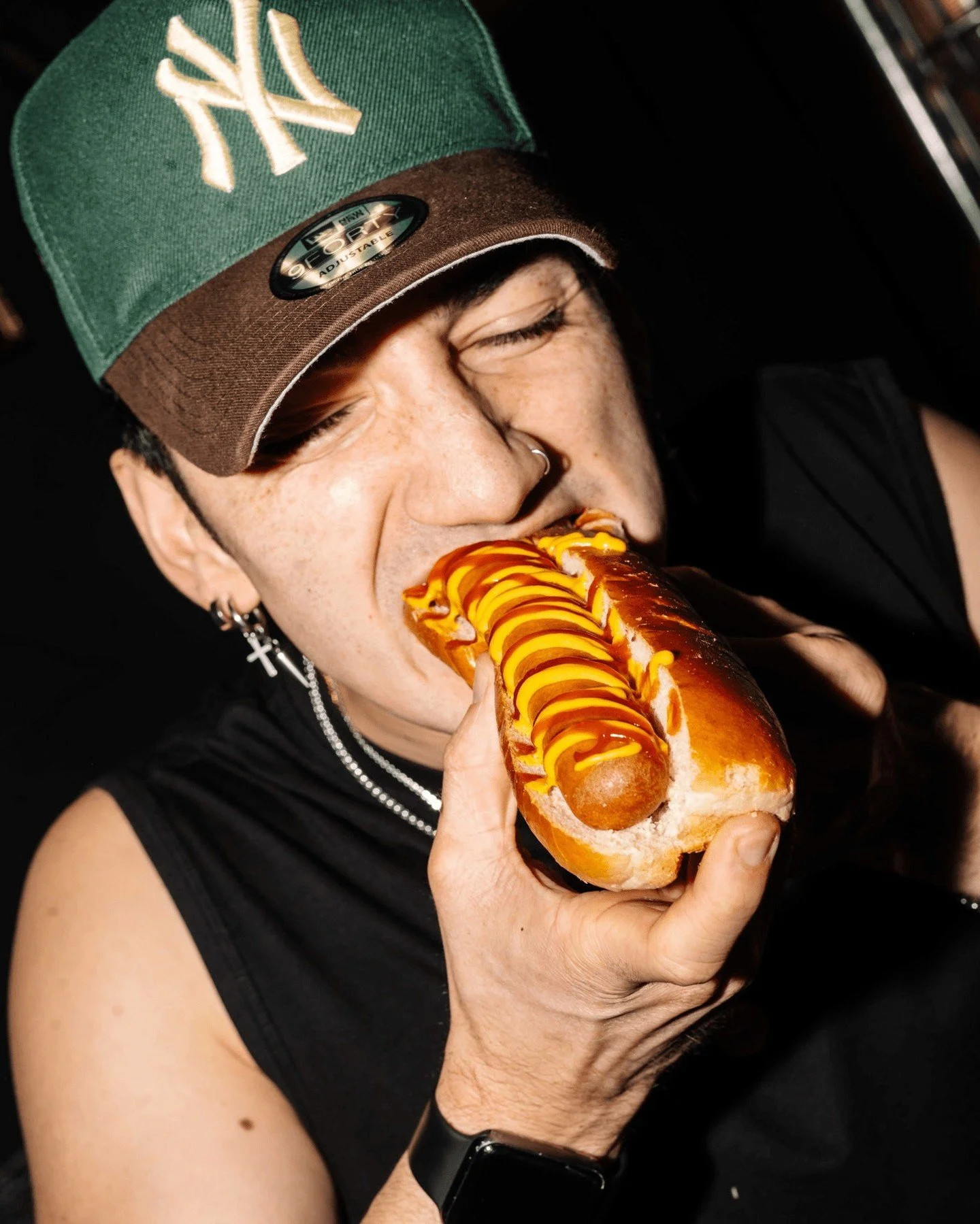 Get stuck in at The Dugout! 🌭🍟

Our new kitchen has been going down an absolute treat already! Expect brioche-roll dogs loaded with all the extras (chilli cheese, pulled pork, nacho-stacked or OG classic), topped fries, Korean BBQ tots and more. 

