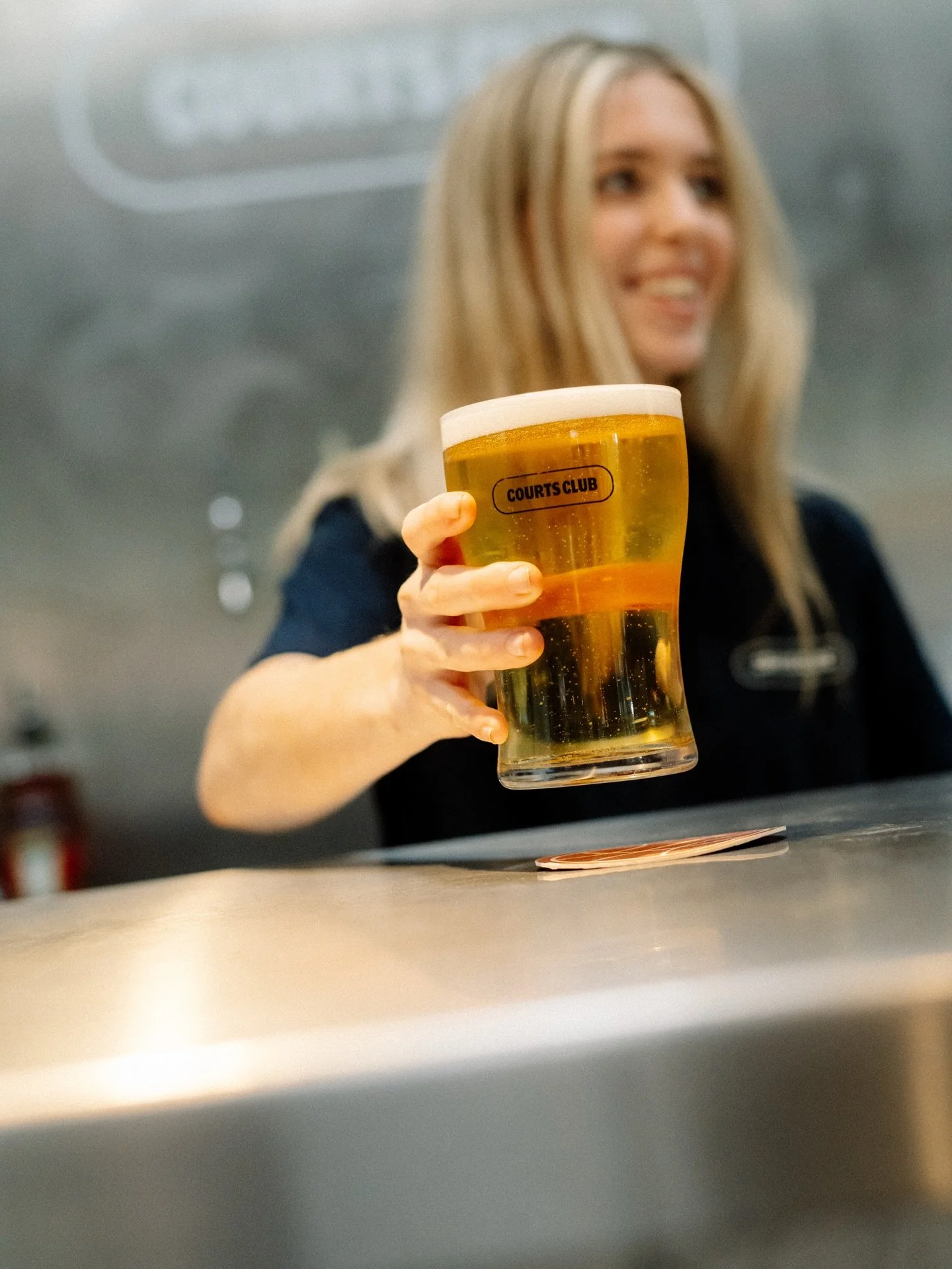 Courtside Quiz Night is calling 🏀🍻

Join us every Wednesday at 6:30PM for trivia, good vibes, and happy hour pints. Think you&rsquo;ve got what it takes? 

&pound;2 per person to play 🏆 Prizes up for grabs 🍺 &pound;4.50 pints 
Round up your team,