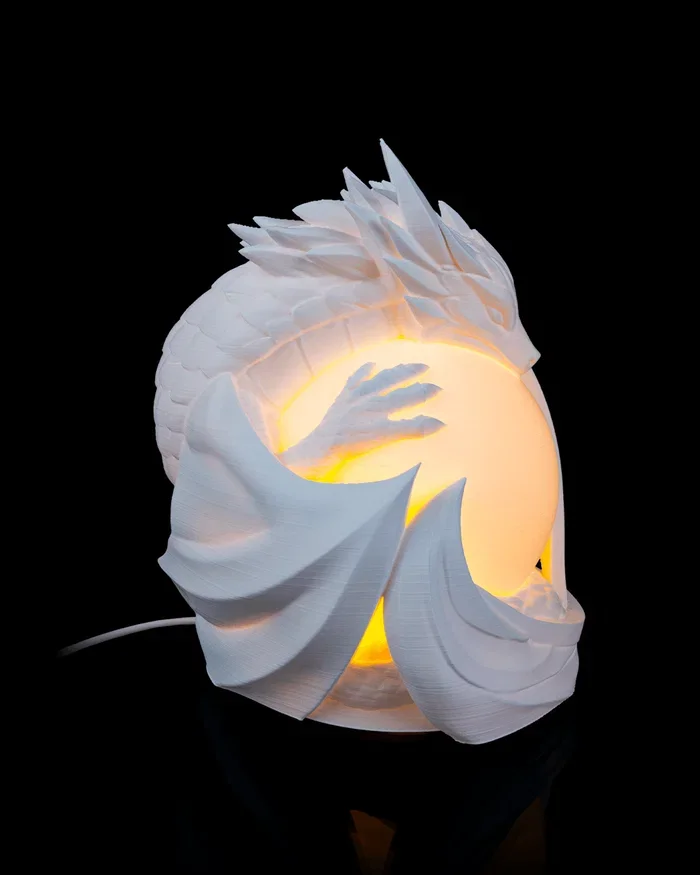 Dragon_Sphere_Table_Lamp_4_11f5e559f7.webp