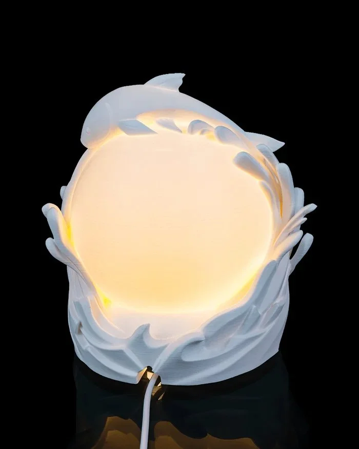 Twin_Fish_Sphere_Table_Lamp3_faa9fbd0b1.jpg