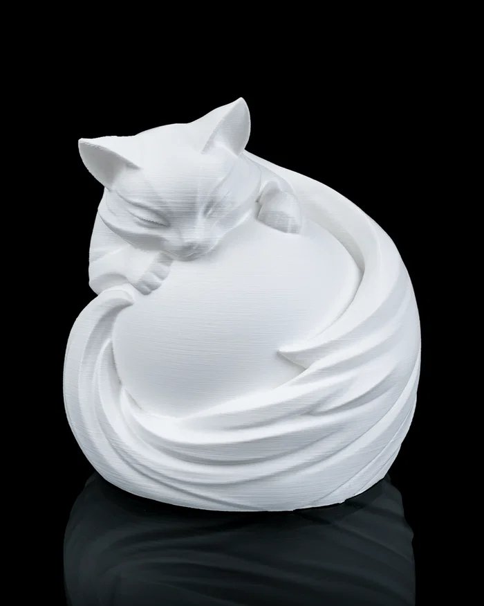 Feline_Sphere_Table_Lamp_6_67ce78b5b6.jpg