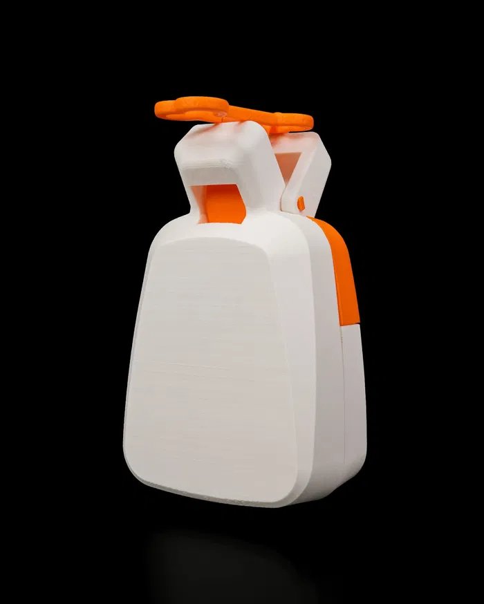 Scoop_Troop_Poop_Scooper_and_Bag_Dispenser4_19fb45daba.jpg