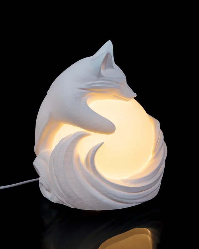 Vulpine_Sphere_Table_Lamp2_0ac694ec2e.webp