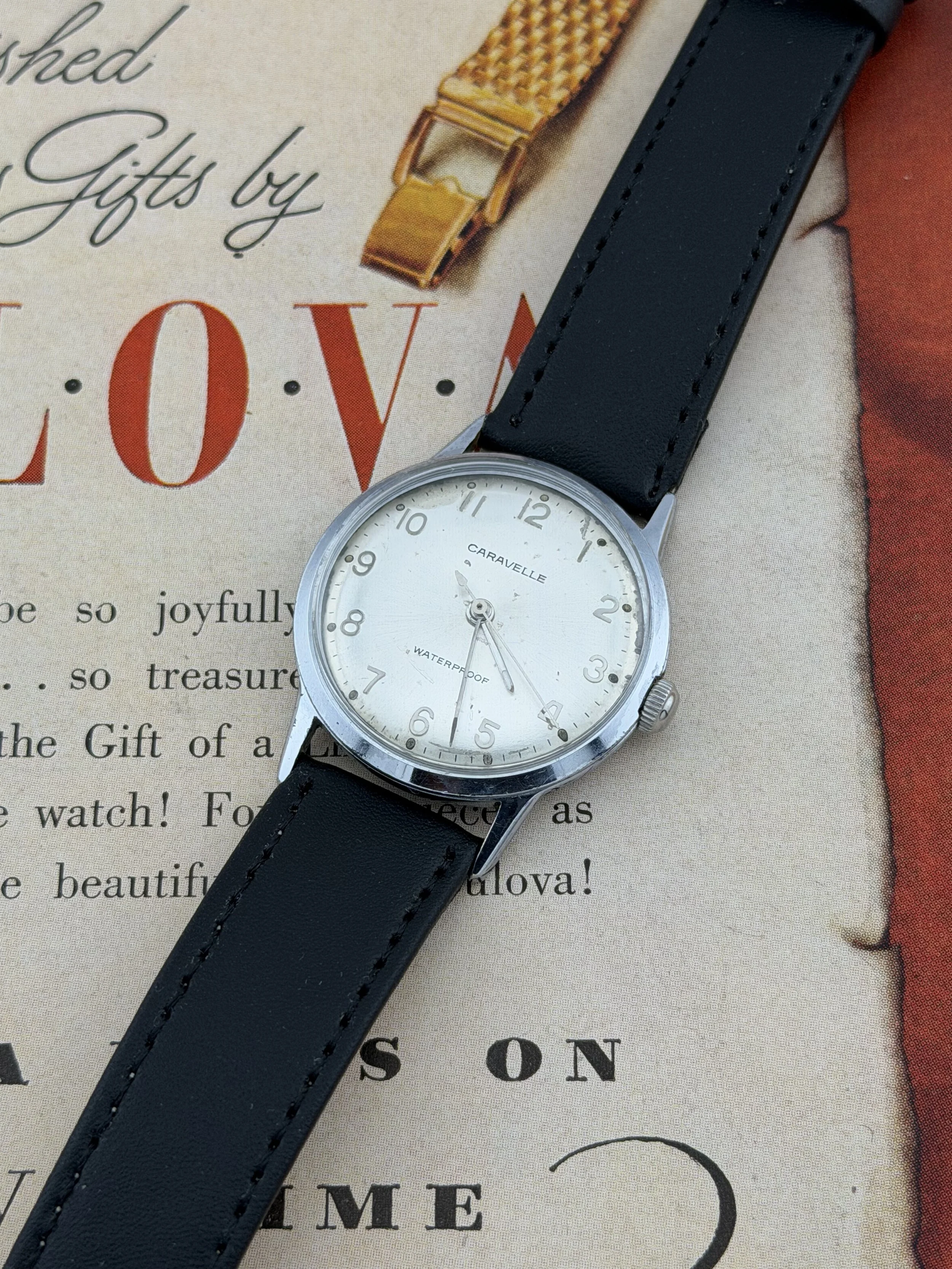 Caravelle by Bulova | 7 Jewels | Manual Wind | Cal. 11DP | Field-Style Dial | Silver-White Dial | Luminous Hands | 33.0mm Case | 1960s