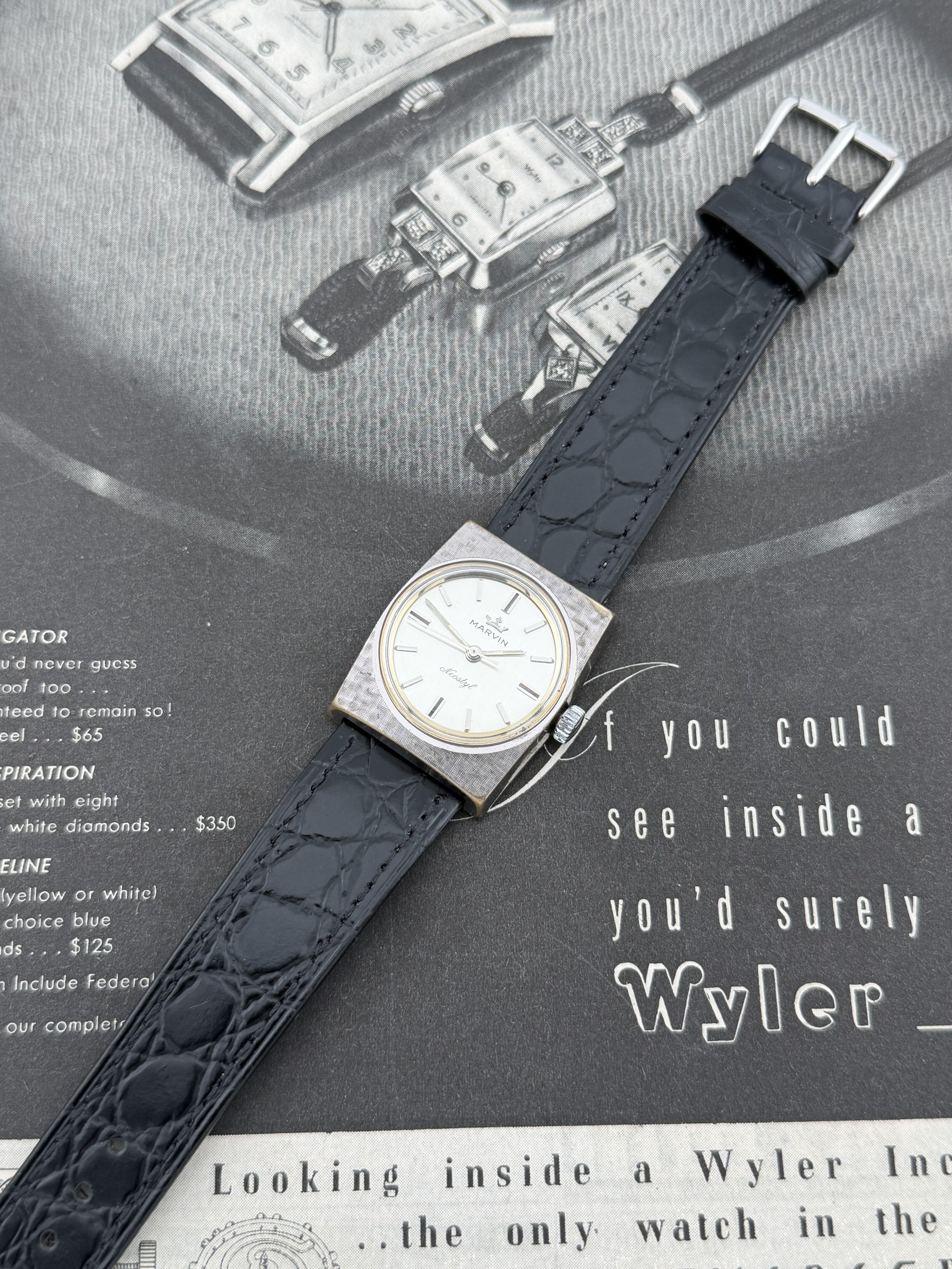 Marvin Neostyl | 17 Jewels | Caliber 560 | 5 Adjusted Positions | Square Stainless Steel Case | Circa 1954–1955