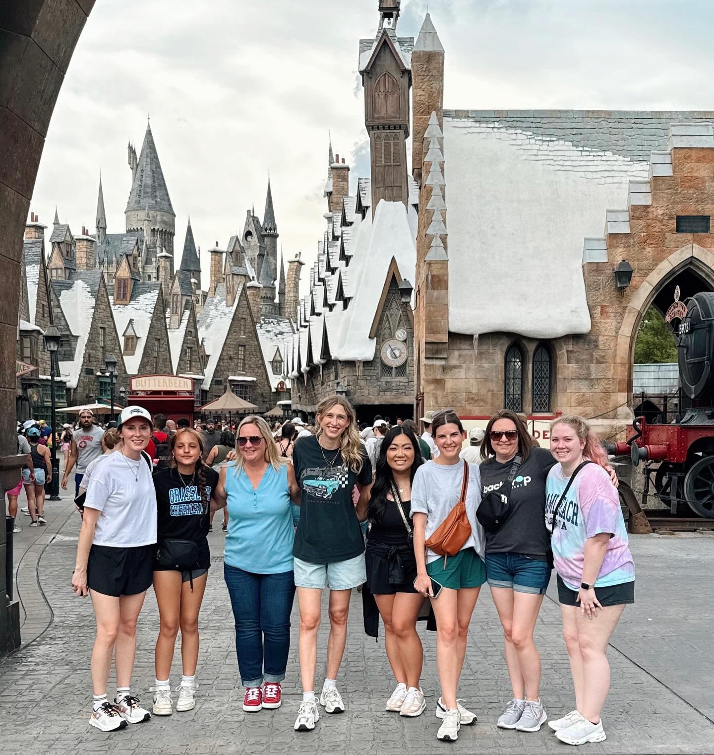 So much fun, so little sleep. 😴😂
We had such a blast hanging with clients and friends in Orlando this week and we&rsquo;re already looking forward to next year!
#cmbmomentum25