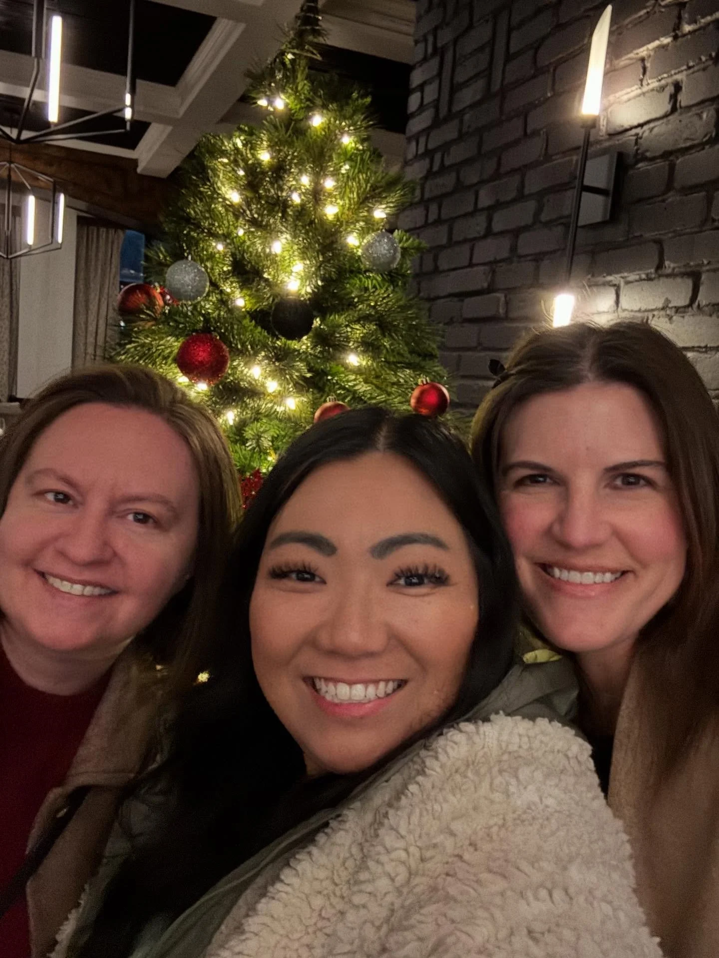 Merry Christmas from the @backdrop_entertainment team! ❤️🎄