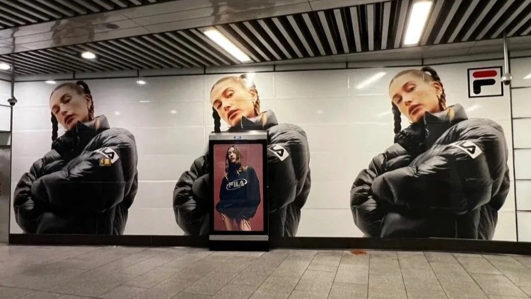 HB_FW22_London.jpg