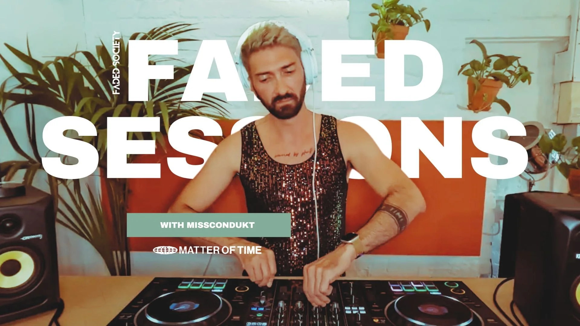 Misscondukt mixes a bit of everything they love, misscondukt serves a blend of disco, pop, Latin and 80’s music; showing that 30 minutes is more than enough to put the FUN in funky tunes.
Discovery:
  / misscondukt  
https://www.mixcloud.com/misscon