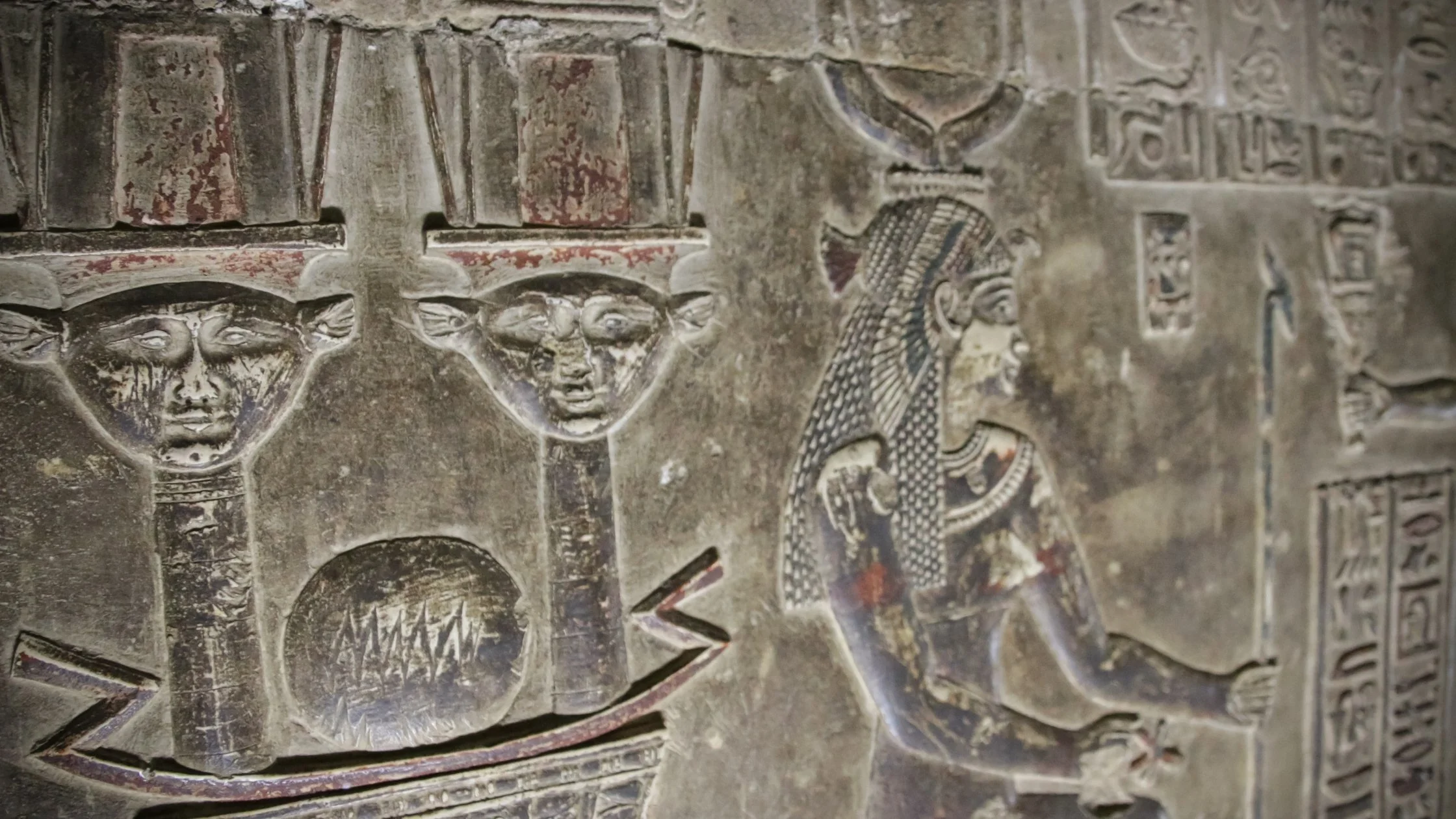 egyptian-mythology-handmade-candle-wooden-wick-goddess-hathor-12.jpg