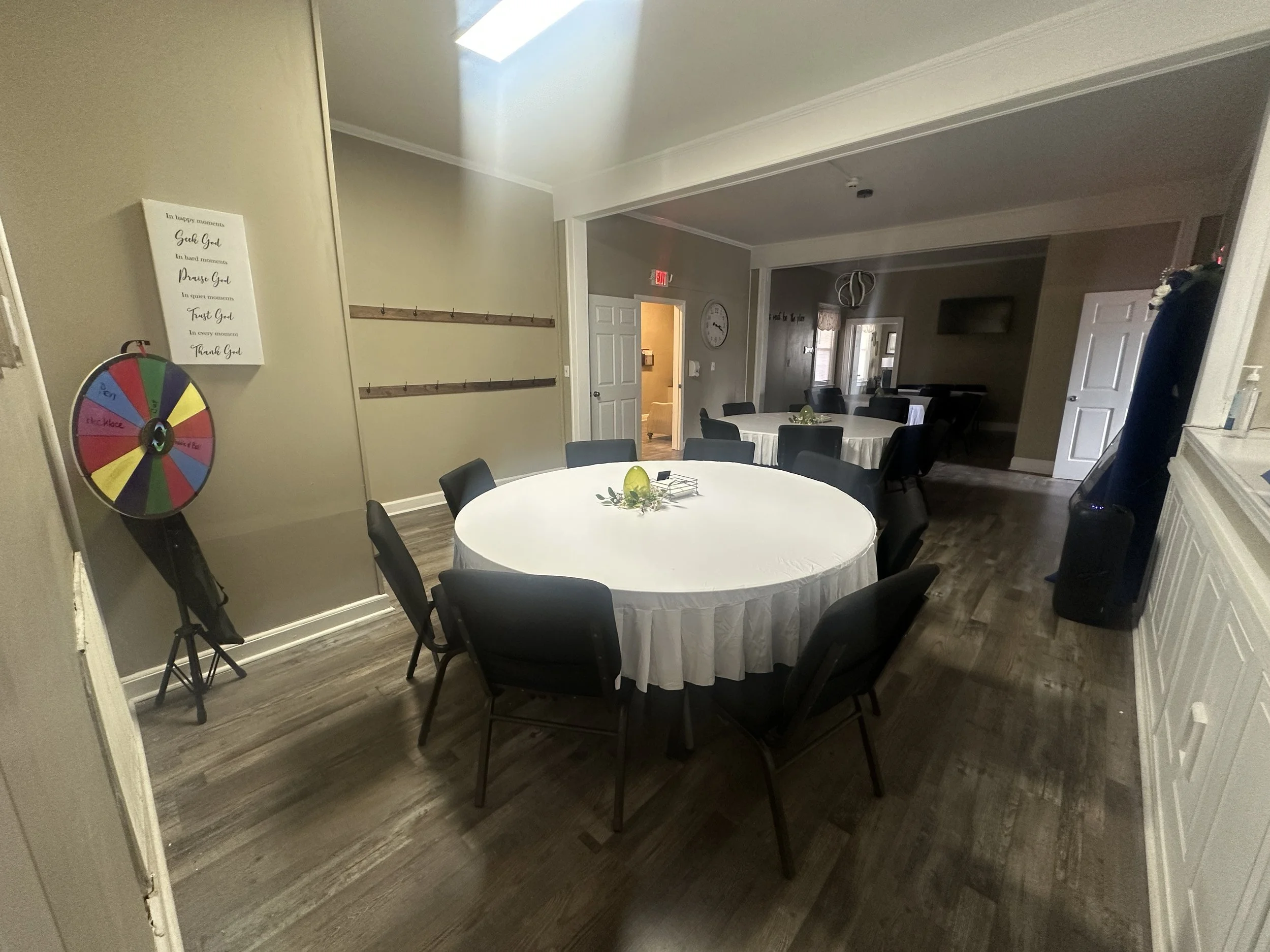 Congregate Dining & Activities Space 