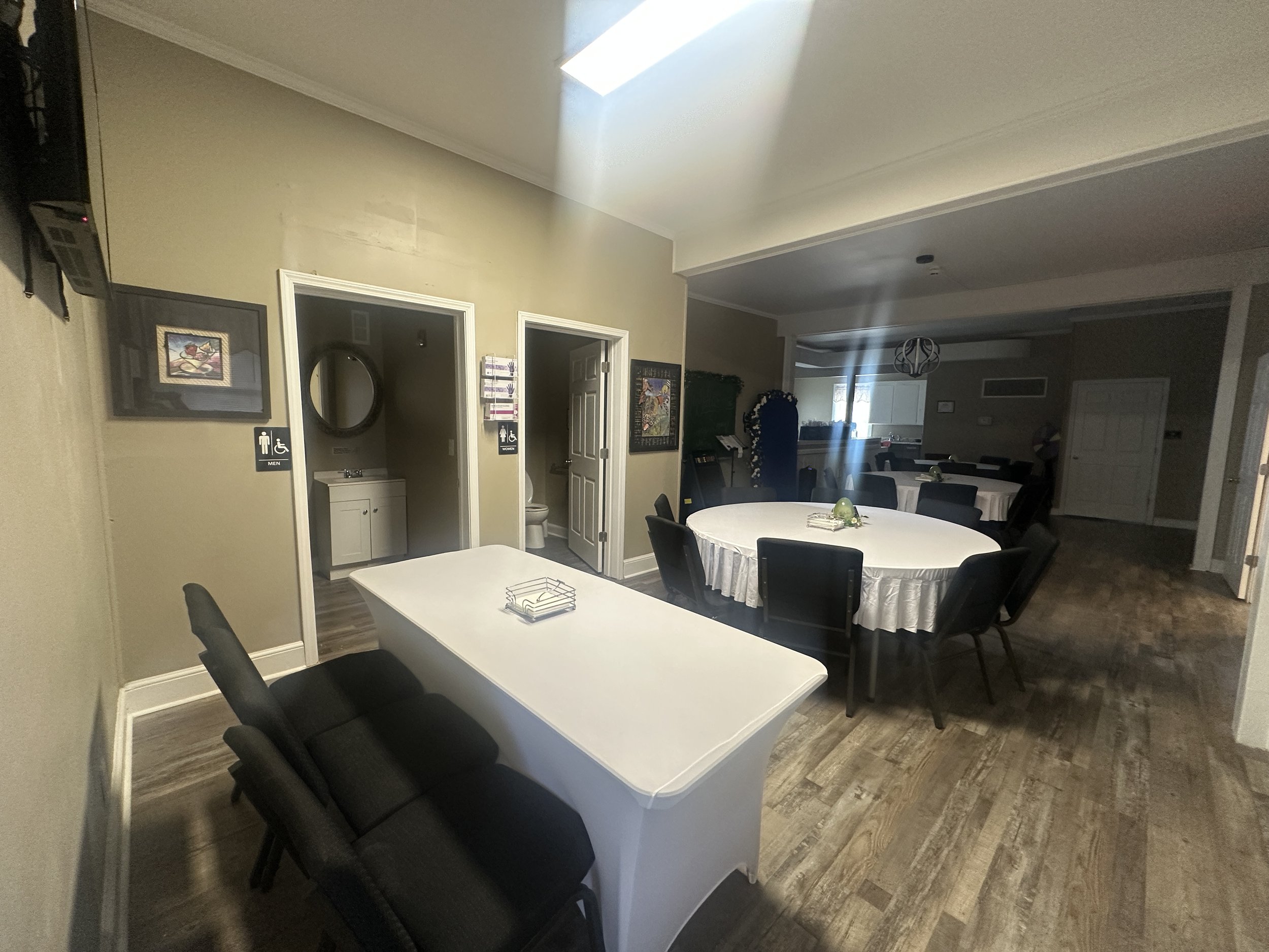 Congregate Dining & Activities Space 