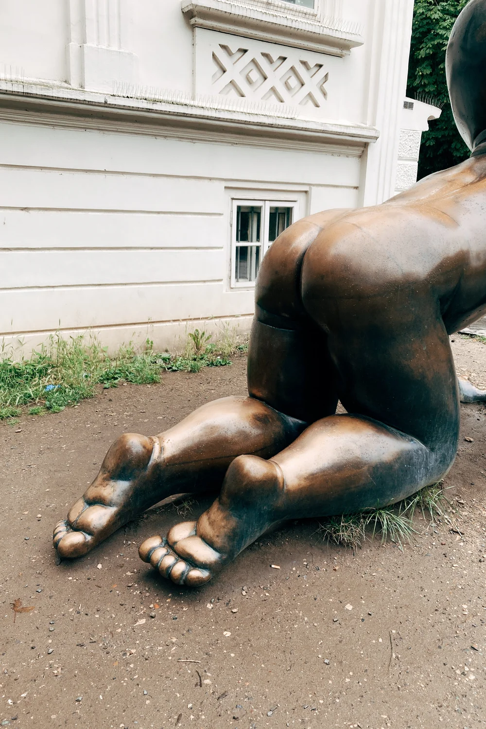 D5 : Bronze sculptures by David Černý.JPG