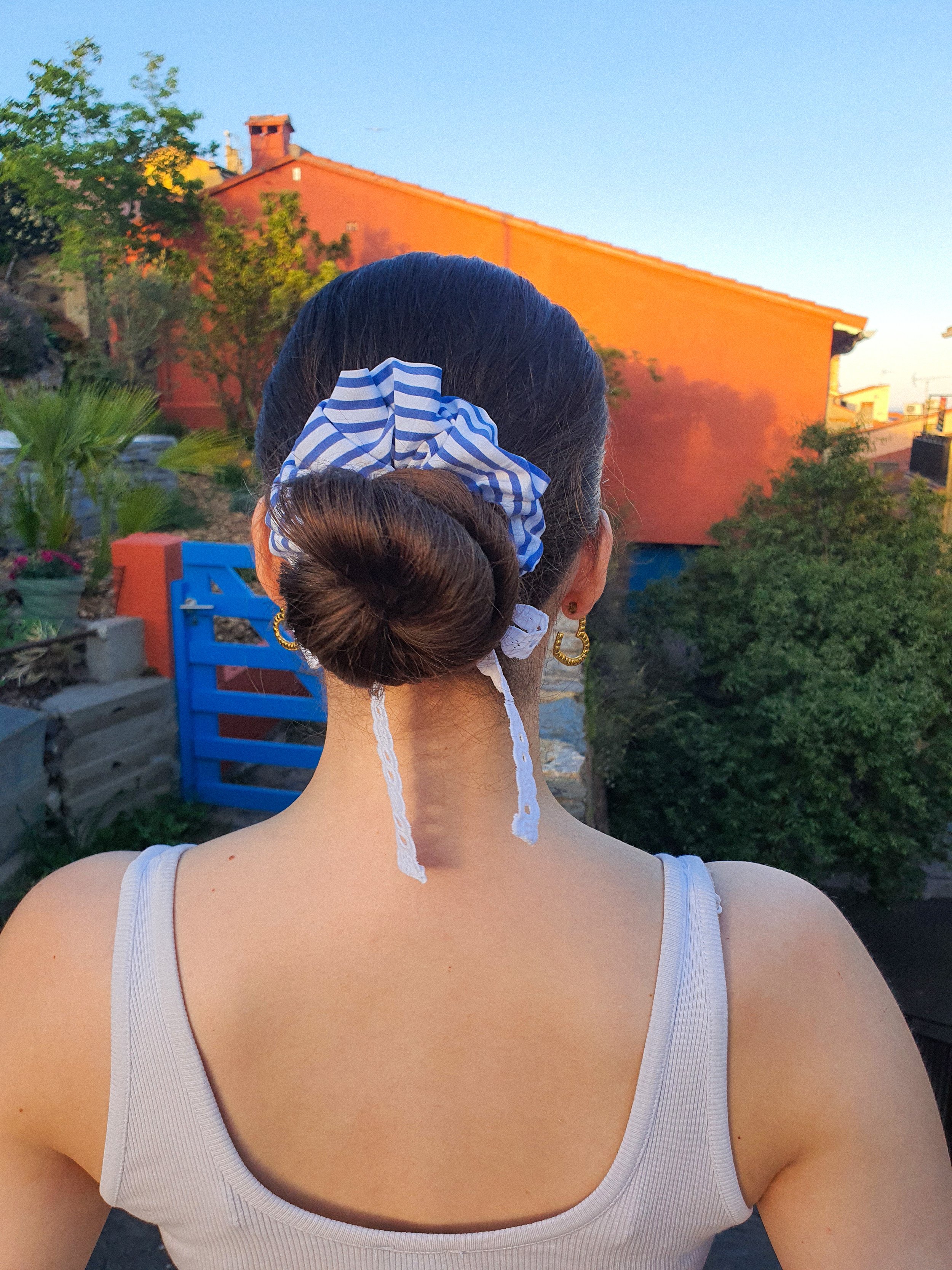 Chouchou à rayures bleues