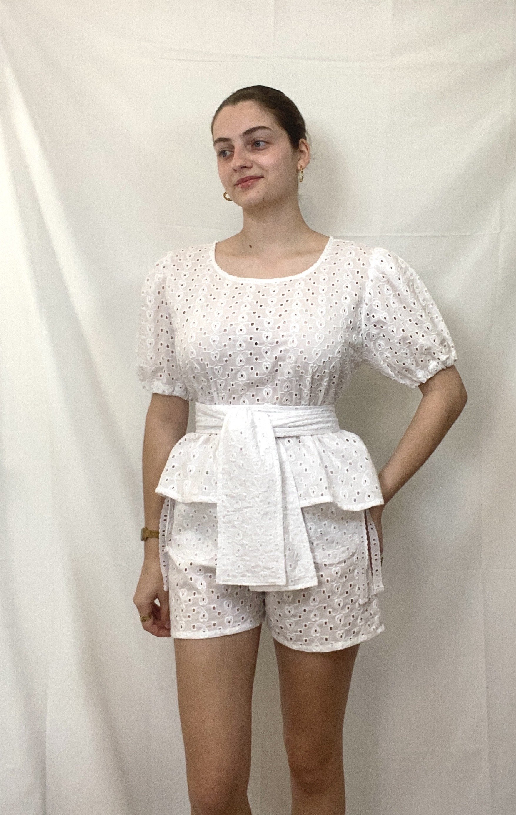 Short en broderie anglaise