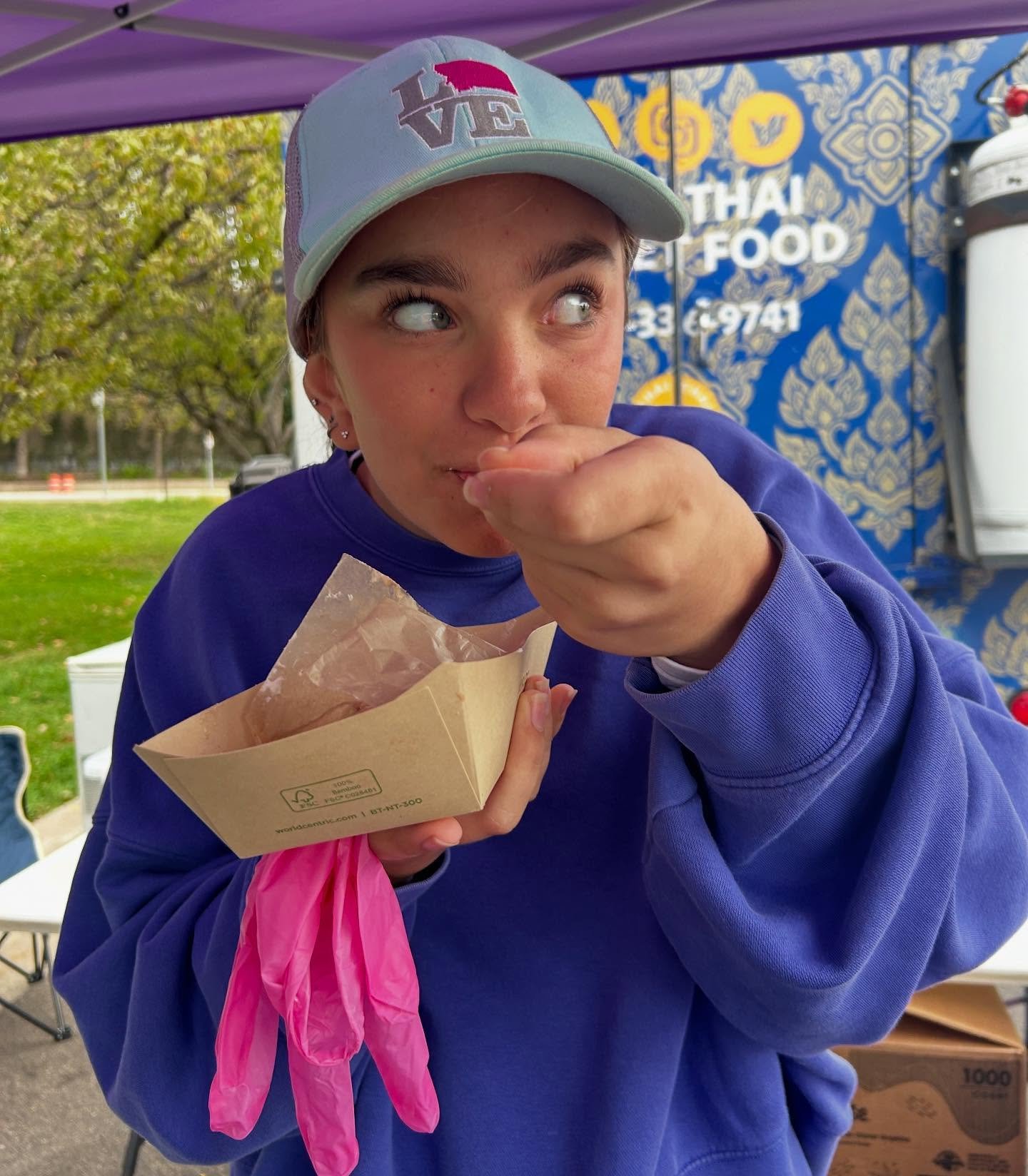 What a weekend! Thank you @cityoflakesartfair for an amazing 2 days of art and HotScoops! Love our customers and @minneapolis