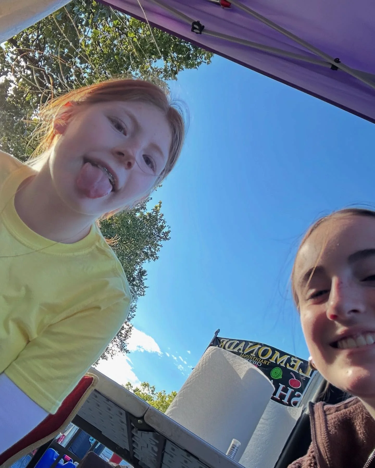 Another round of our adorable staff scoopin up joy this weekend! @cityoflakesartfair @minneapolis #hotscoopsmn