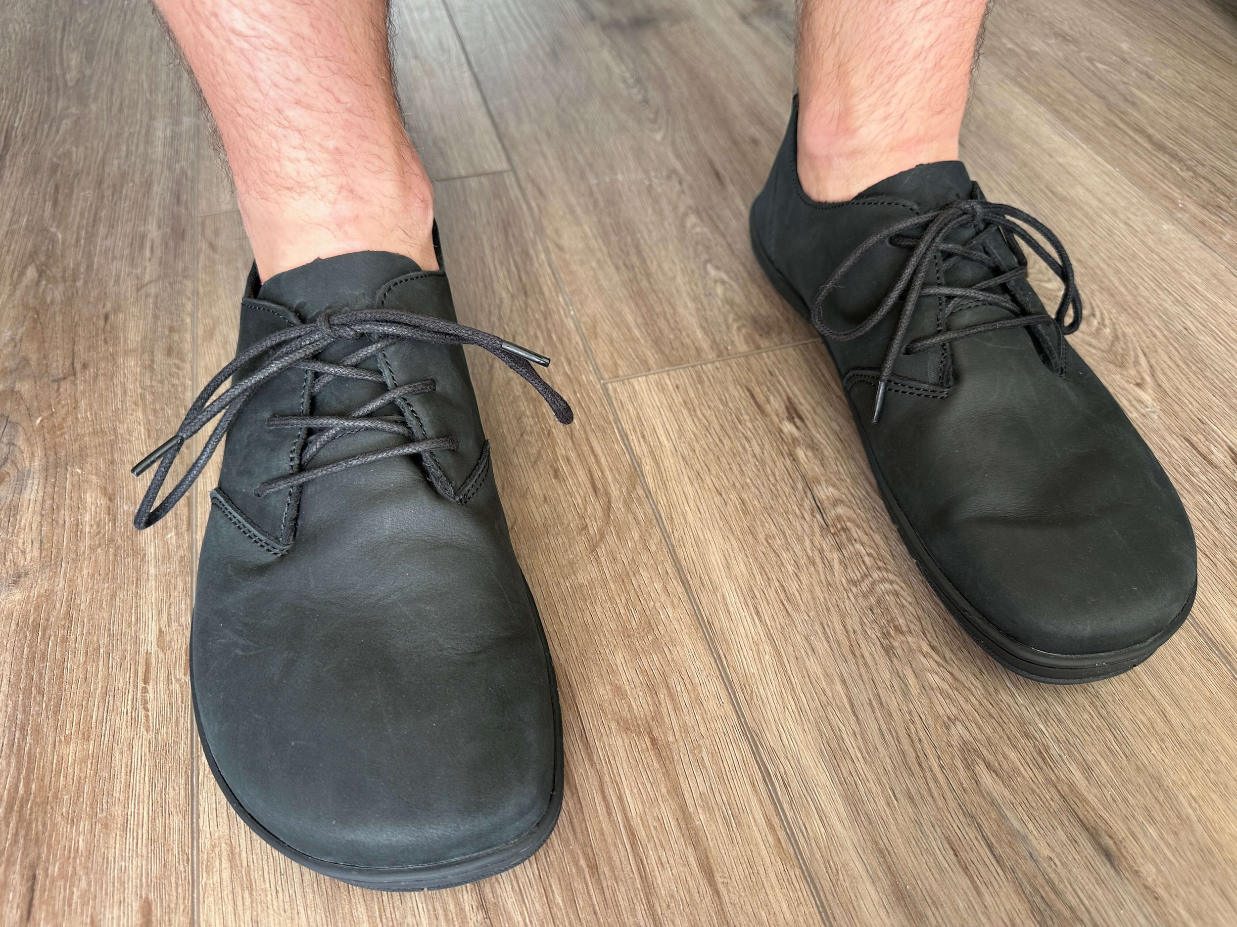 man wearing Freet Barefoot York 2 barefoot shoes