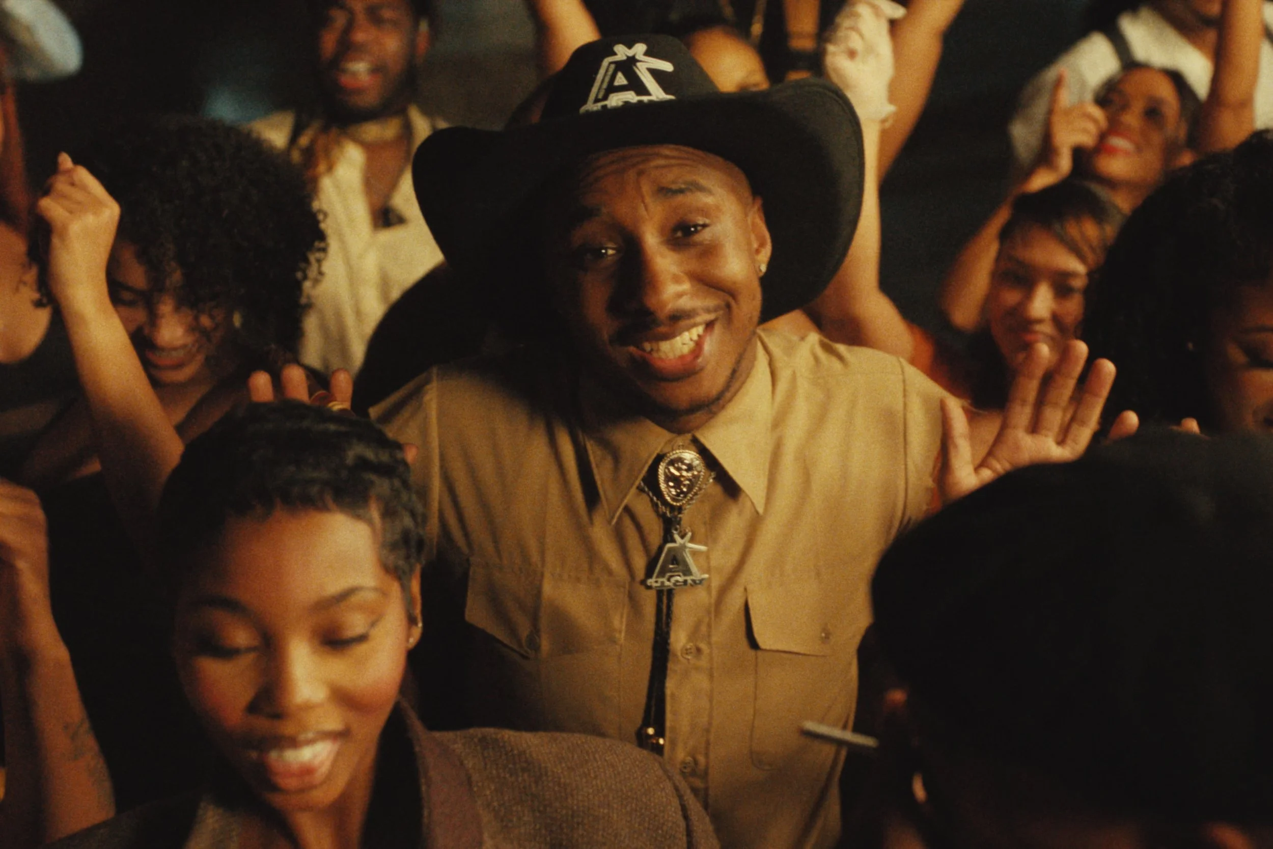 J12, Timo, Erica Banks: Gon' Head Buss It