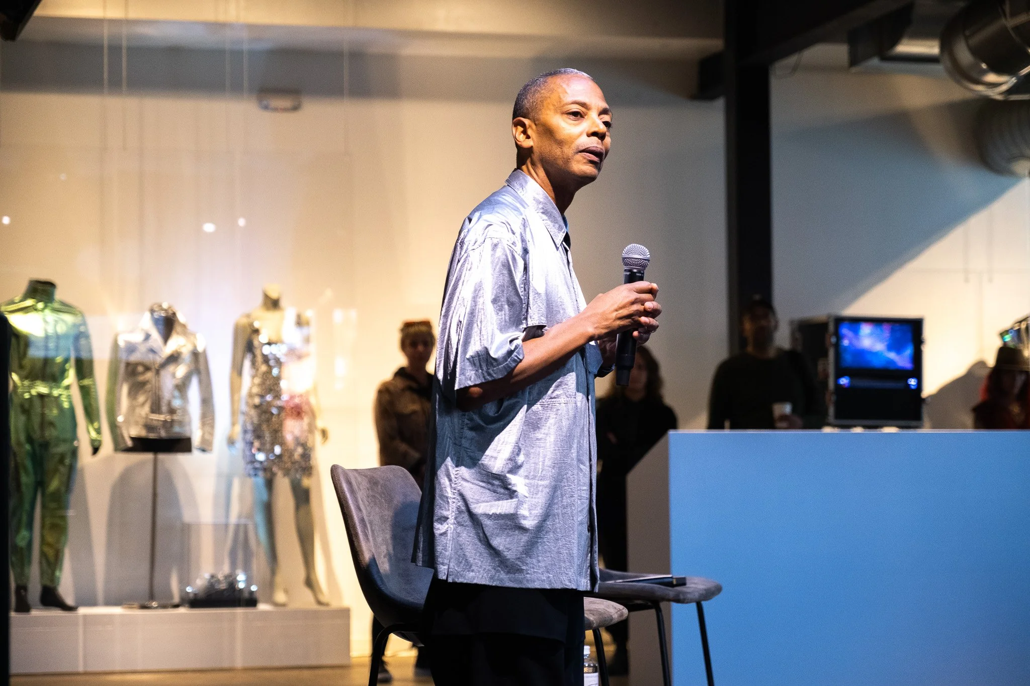 JEFF MILLS - STAR CHRONICLE EXHIBIT FABRICATION