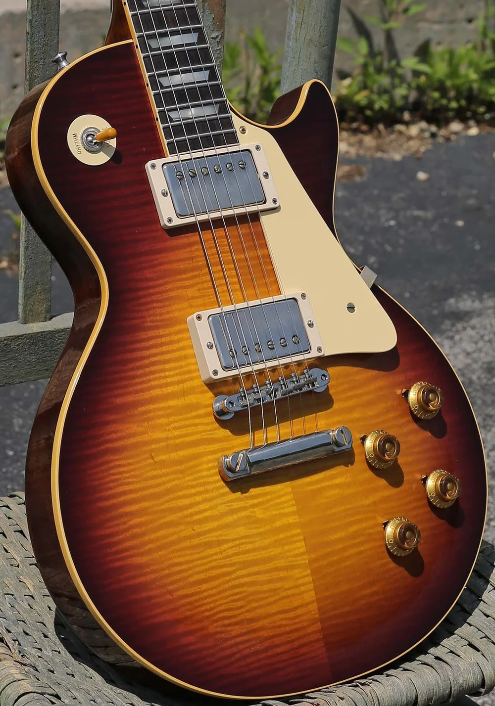 (Item#255) 2025 Gibson Custom Shop VOS Cherry Teaburst 1959 Les Paul  Reissue — Mark's Guitar Loft