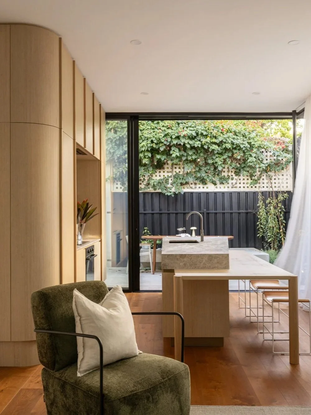 SM_Sells_NorthAdelaideTerrace-183.jpg