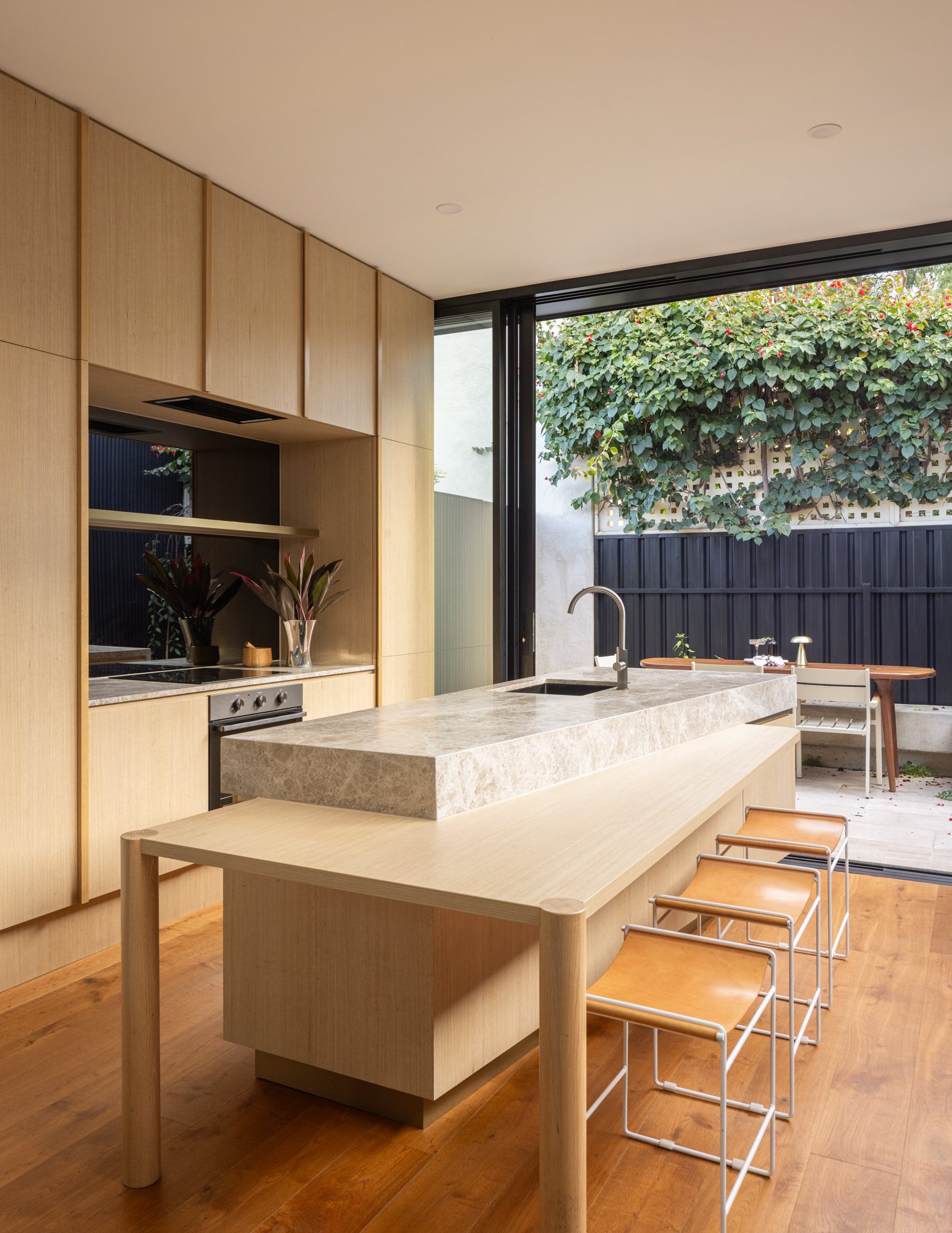 SM_Sells_NorthAdelaideTerrace-113.jpg
