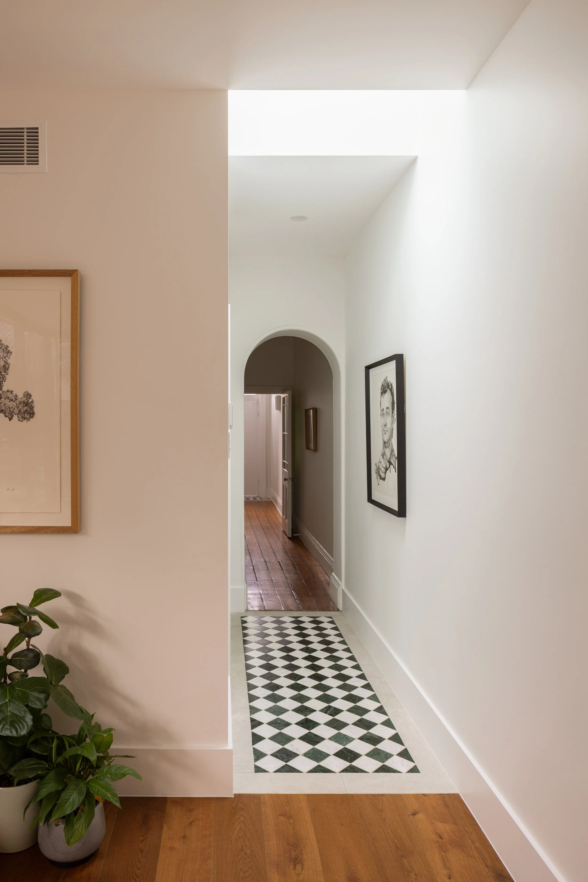 SM_Sells_NorthAdelaideTerrace-58.jpg