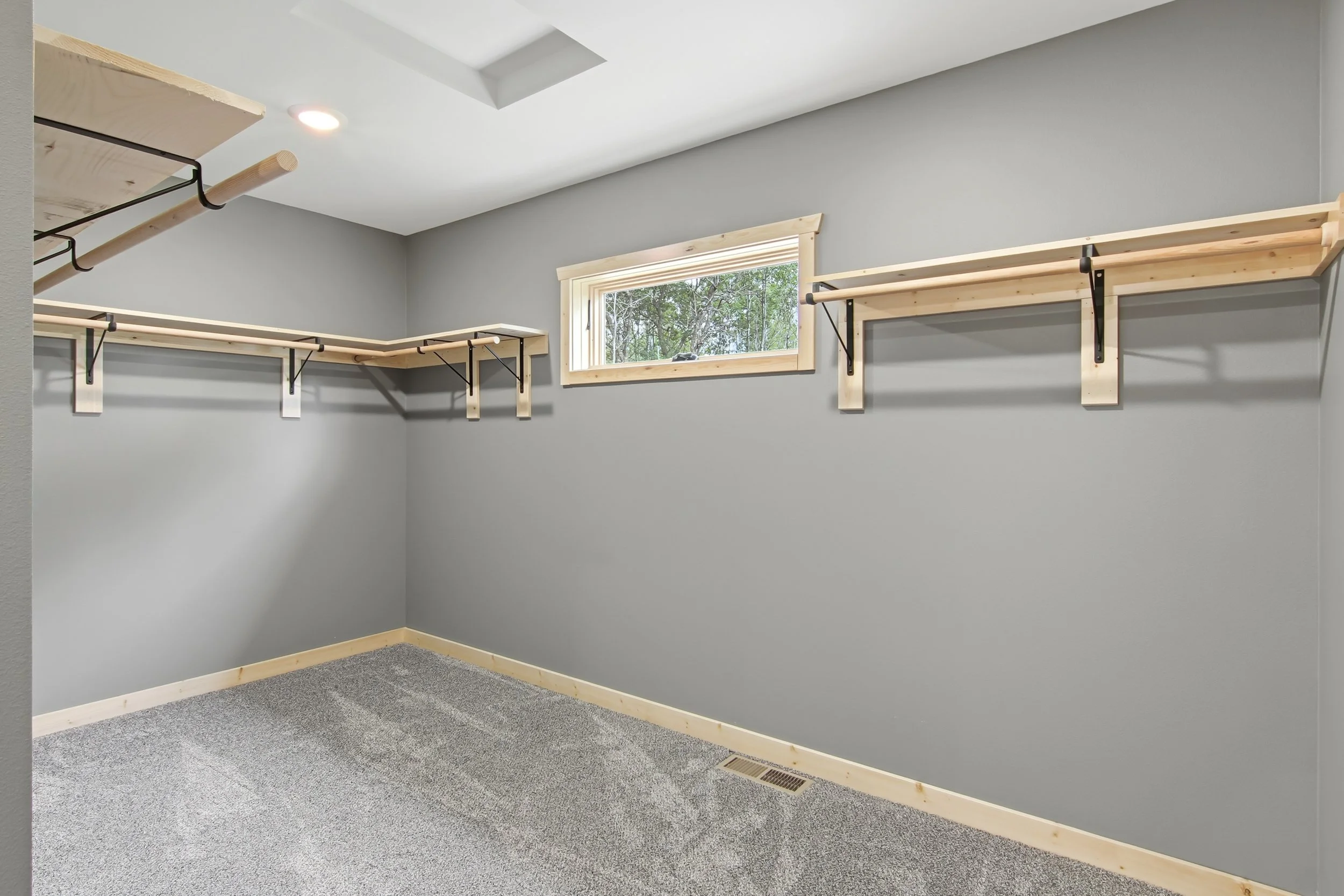 06-Master-Bedroom-4.jpg