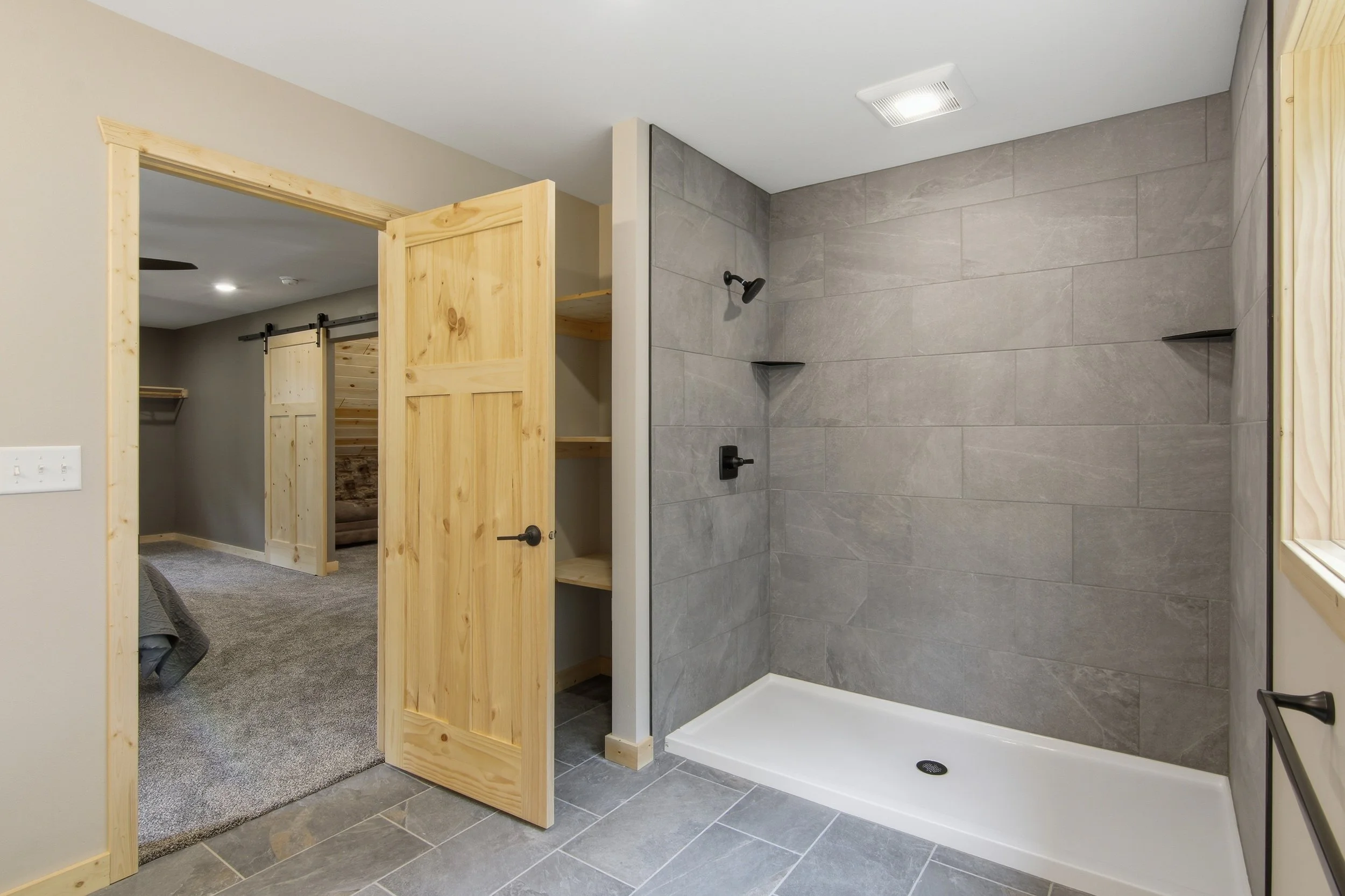 07-Master-Bathroom-2.jpg