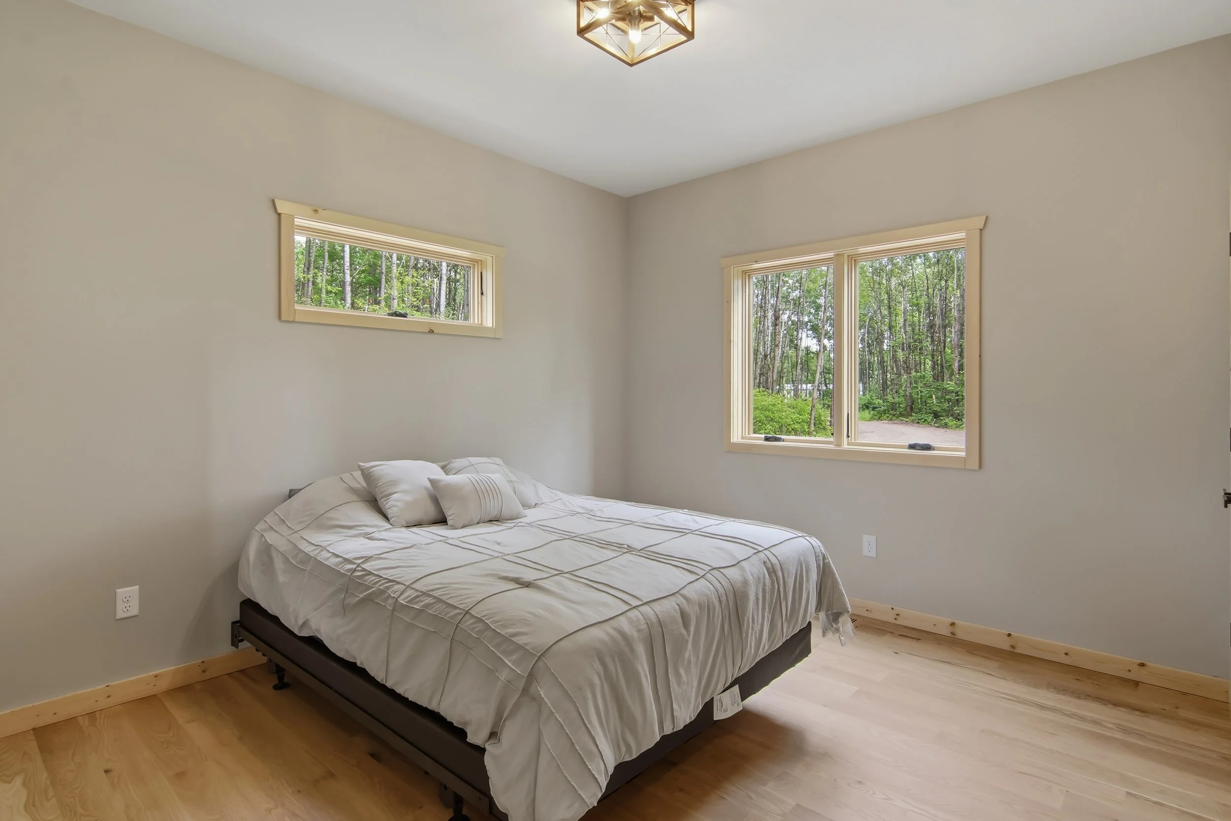 10-Main-Level-Bedroom-3-1.jpg