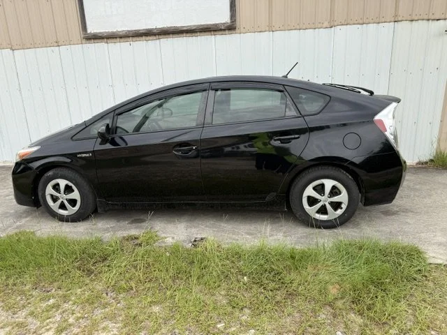 Side 2014 Toyota Prius