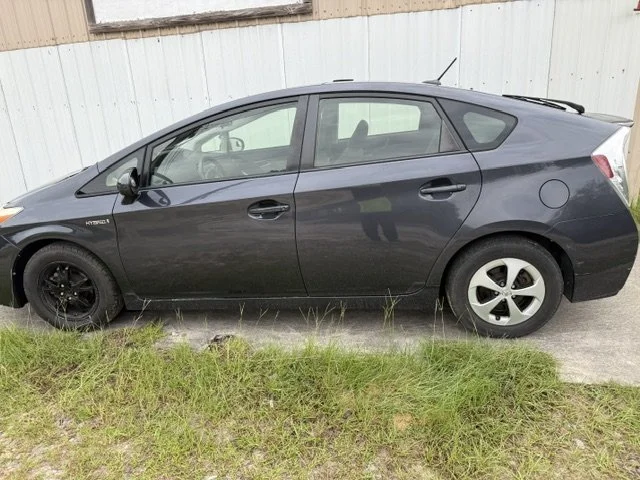 2013 Toyota Prius side