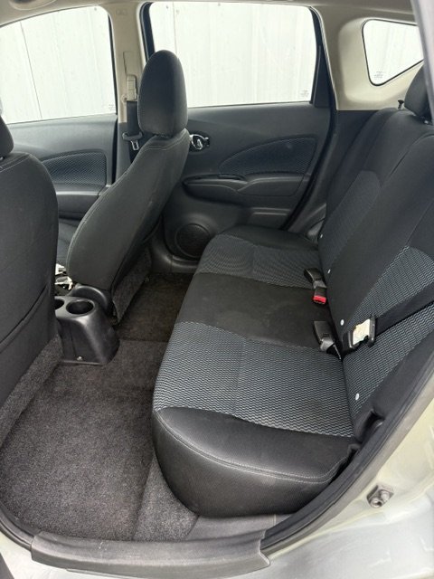 Back seats 2015 Nissan Versa Note S