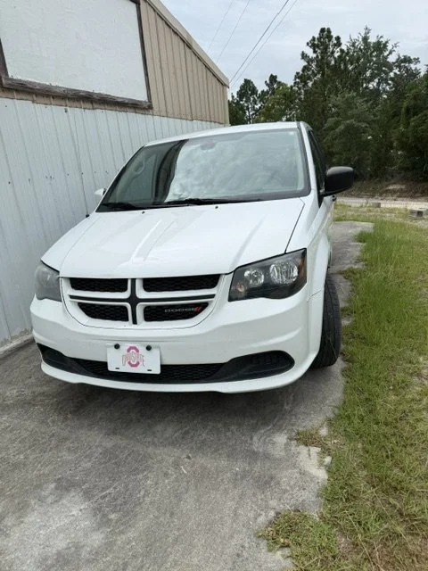 2019 Dodge Grand Caravan front