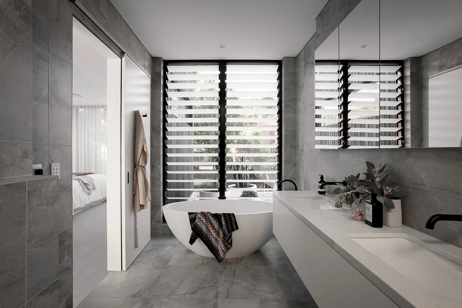 0T6A3280-Enhanced-NR copy 2.jpg