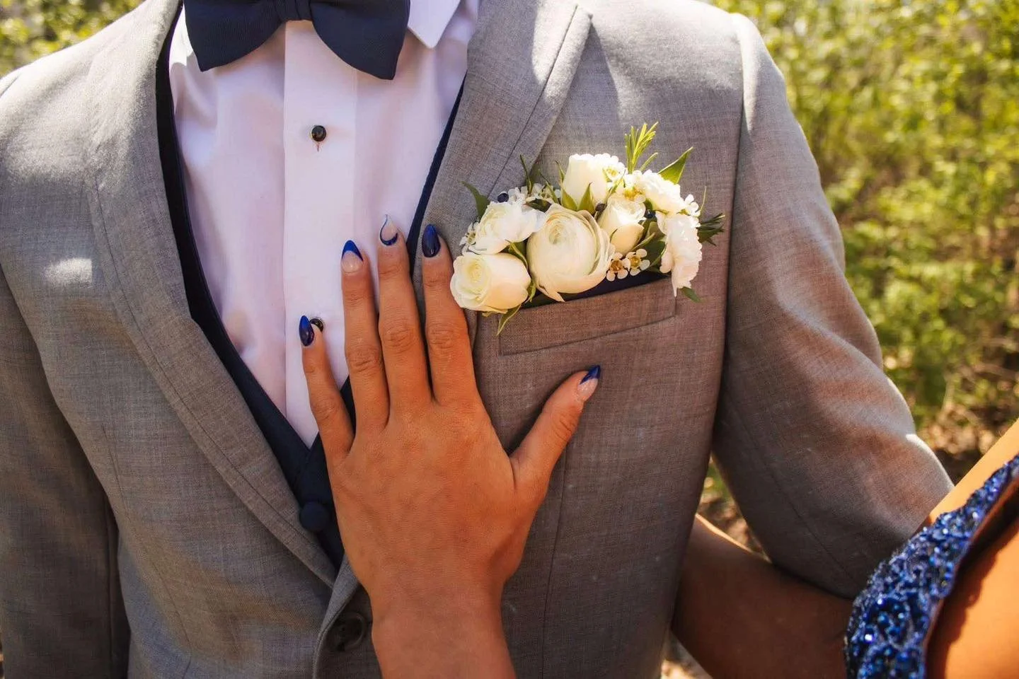 Last chance for Troy Homecoming flowers! All pickups will be available in Troy on Saturday. Bouquets, corsages, boutonni&egrave;res and floral pocket squares - you don&rsquo;t want to miss out! ✨💃🏻🕺

Visit our website to order! 
www.birdiesbloomsl