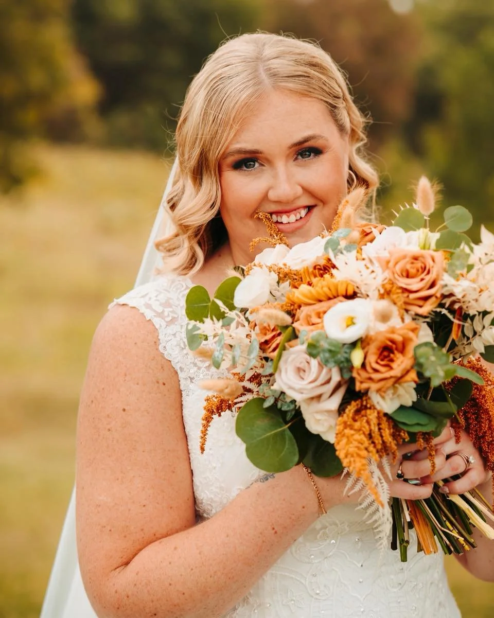 Enjoy these beautiful orange and cream tones from Logan + Jacob&rsquo;s big day last year as we jump right into our busy fall wedding season. And so excited to say we still have 14 couples to celebrate with this year!! 🙌🏼 

Please note there may be