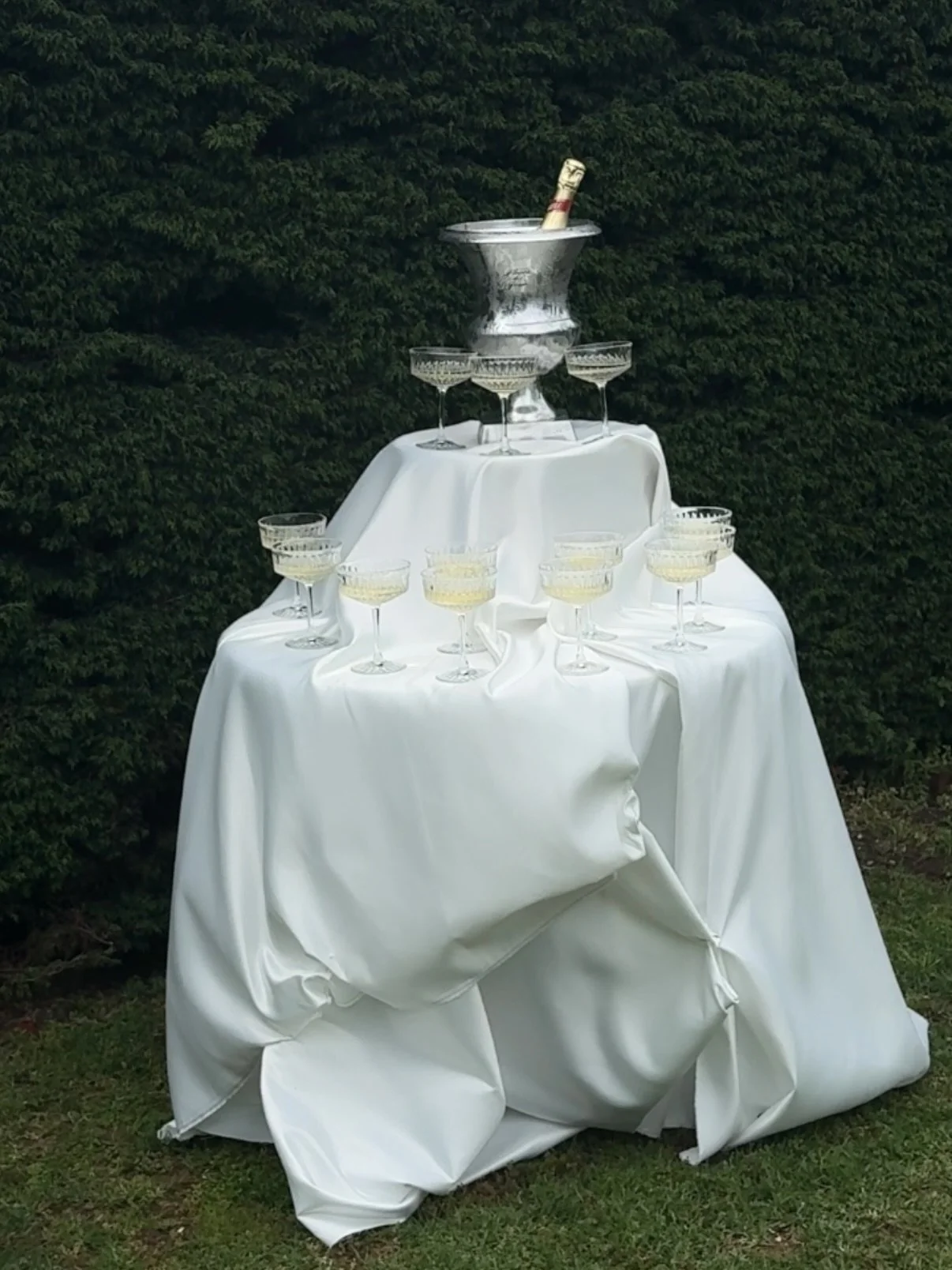 Welcome bubbles are always a good idea &mdash;

Bride @kelseasillar
Groom @jimmys.93
 
Design, Styling &amp; Coordination @coeur___studio
Photographer @chamorecreations
Videographer @chamorecreations
Ceremony Venue @arun_dell_onthehill
Reception Venu