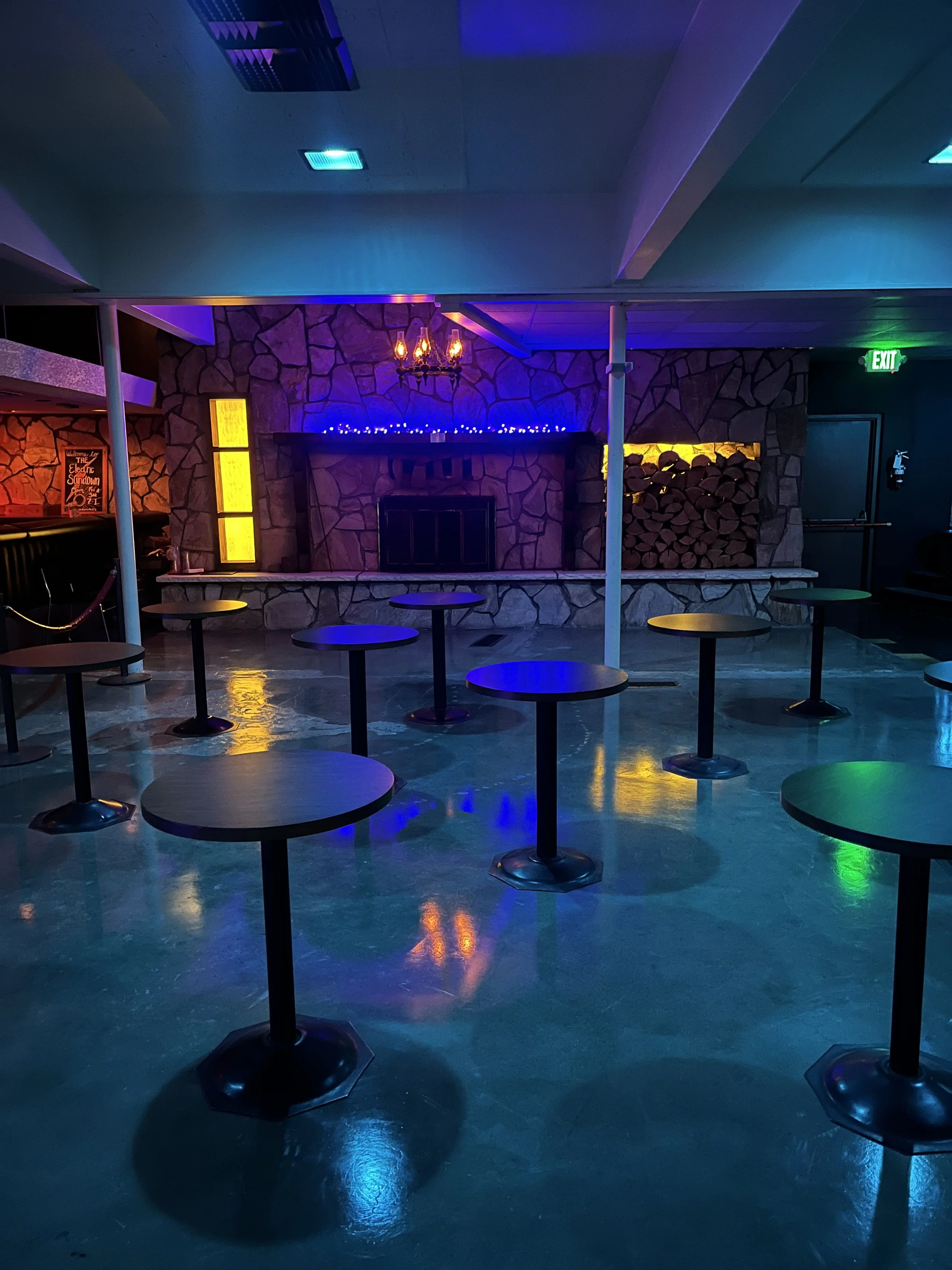 Banquet Room as a Lounge