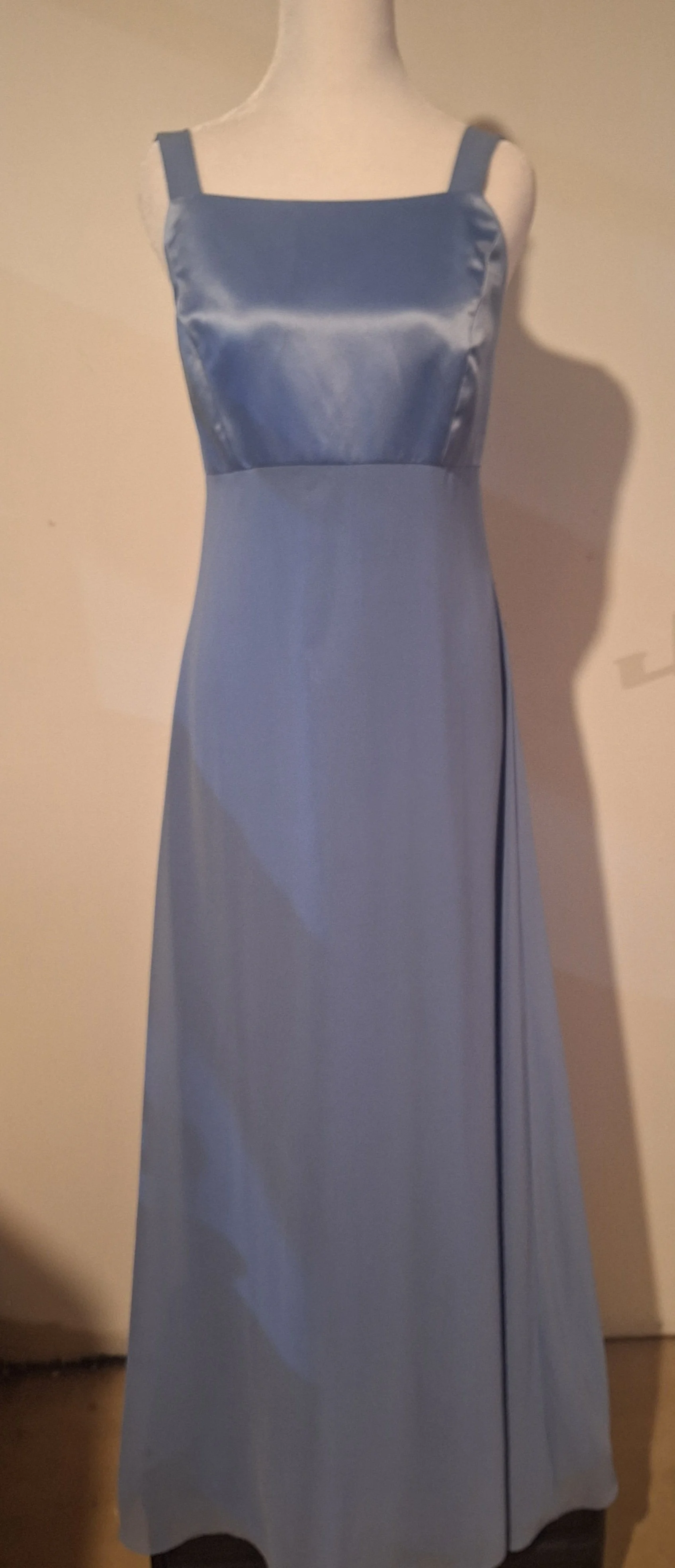 Papell Boutique, Timeless Satin Elegance Evening Gown, Size 10