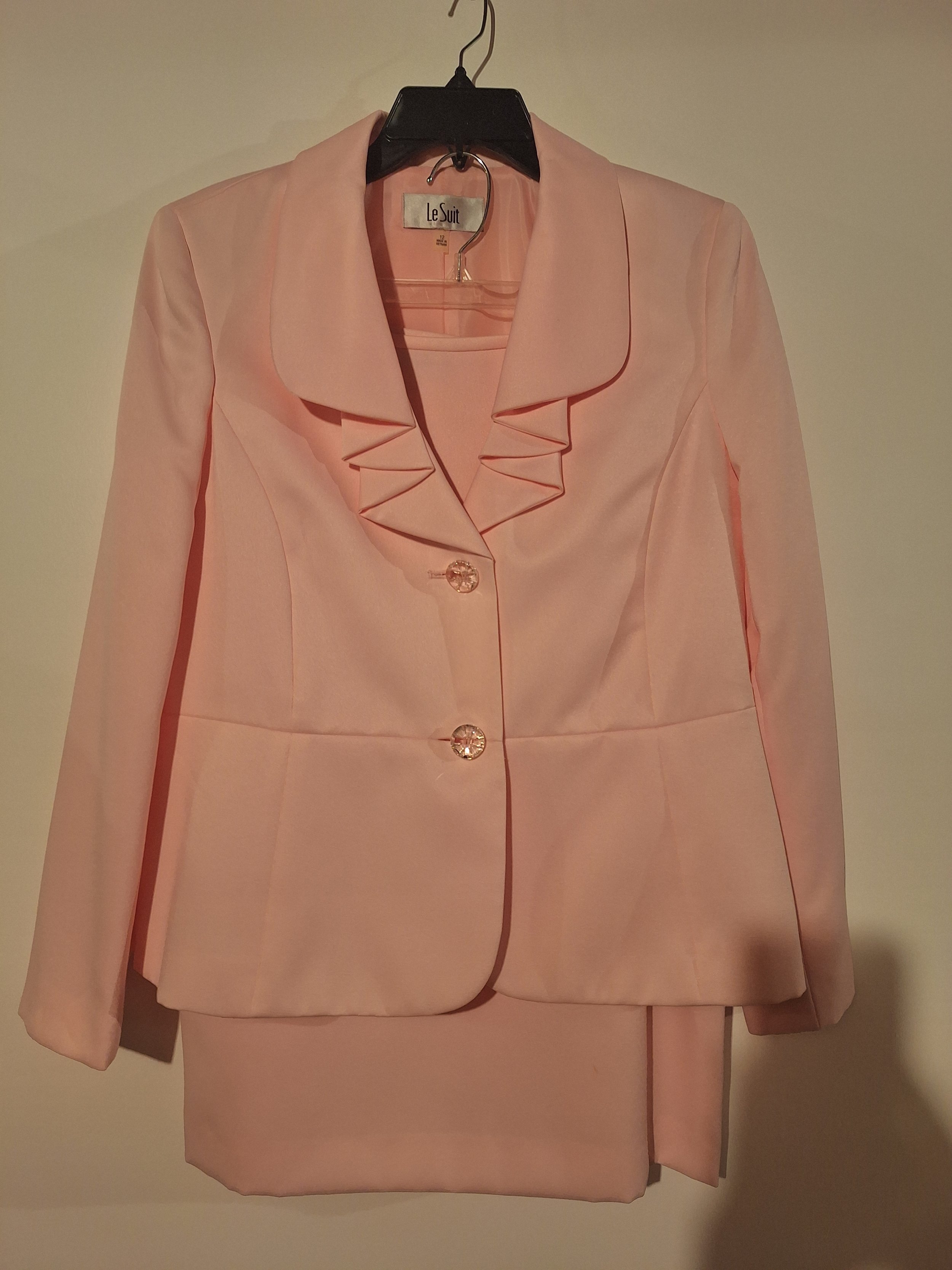 LE SUIT,  2- Piece Peach Long Sleeve Collared Jacket