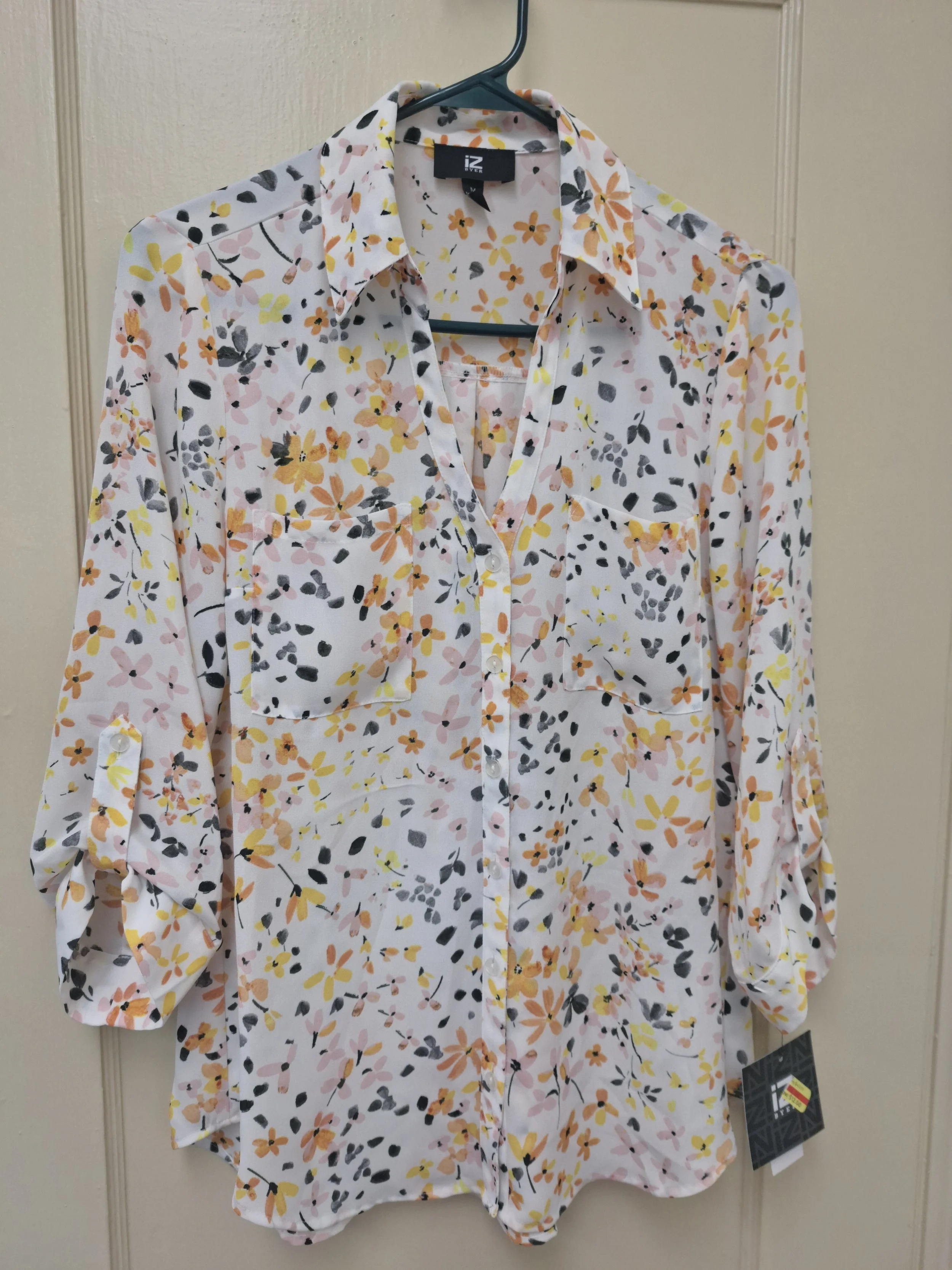 Iz Byer, Floral Button-Down Med, Lightweight Blouse
