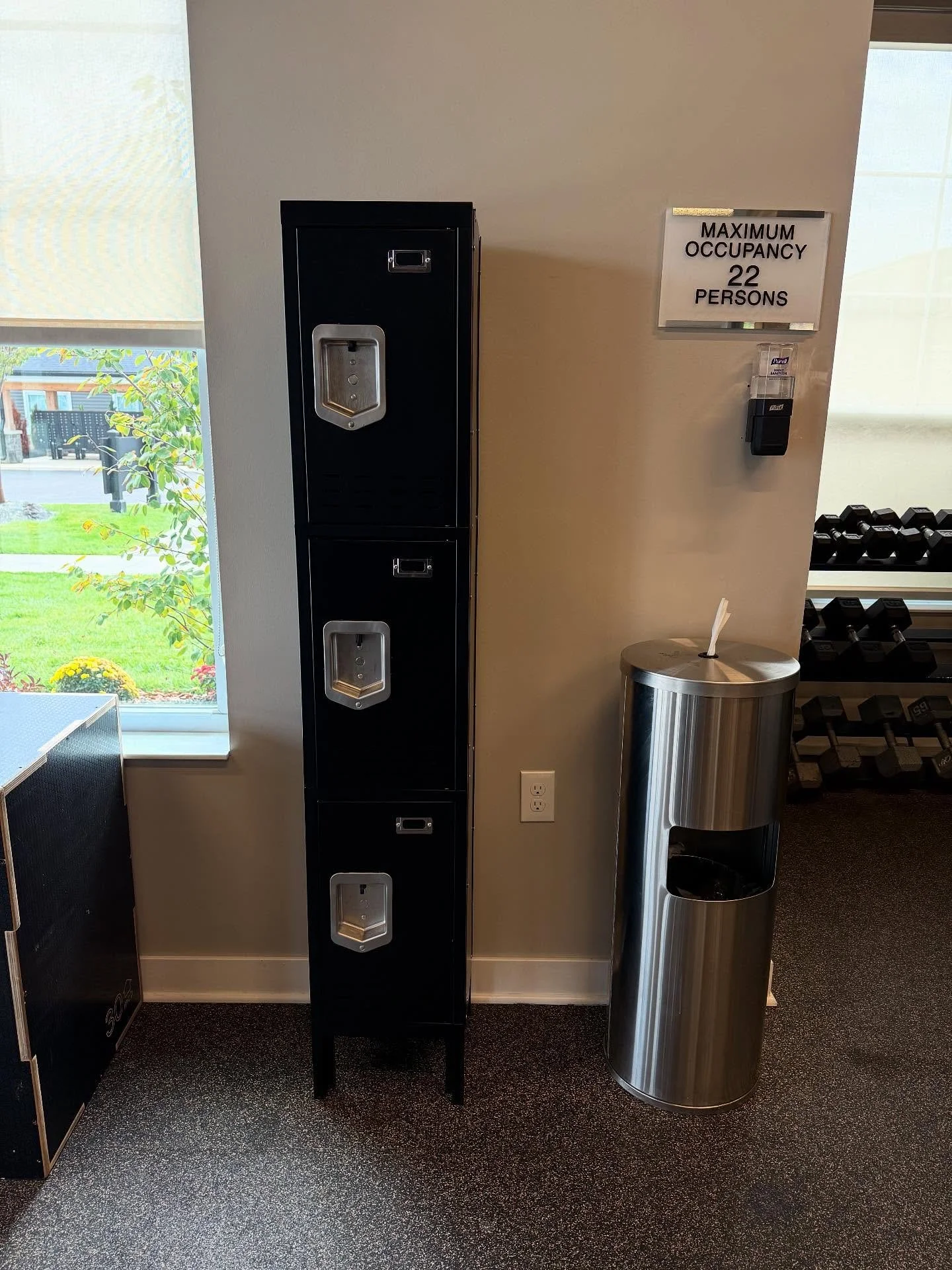 β¨ Big Upgrade Alert! β¨
We’ve upgraded from cubby holders to lockers! ππͺ
Now you can keep your personal items extra safe while you crush your workout. π₯
π Bring your own lock and enjoy peace of mind while you train!
#GymUpgrade #NewLockers #