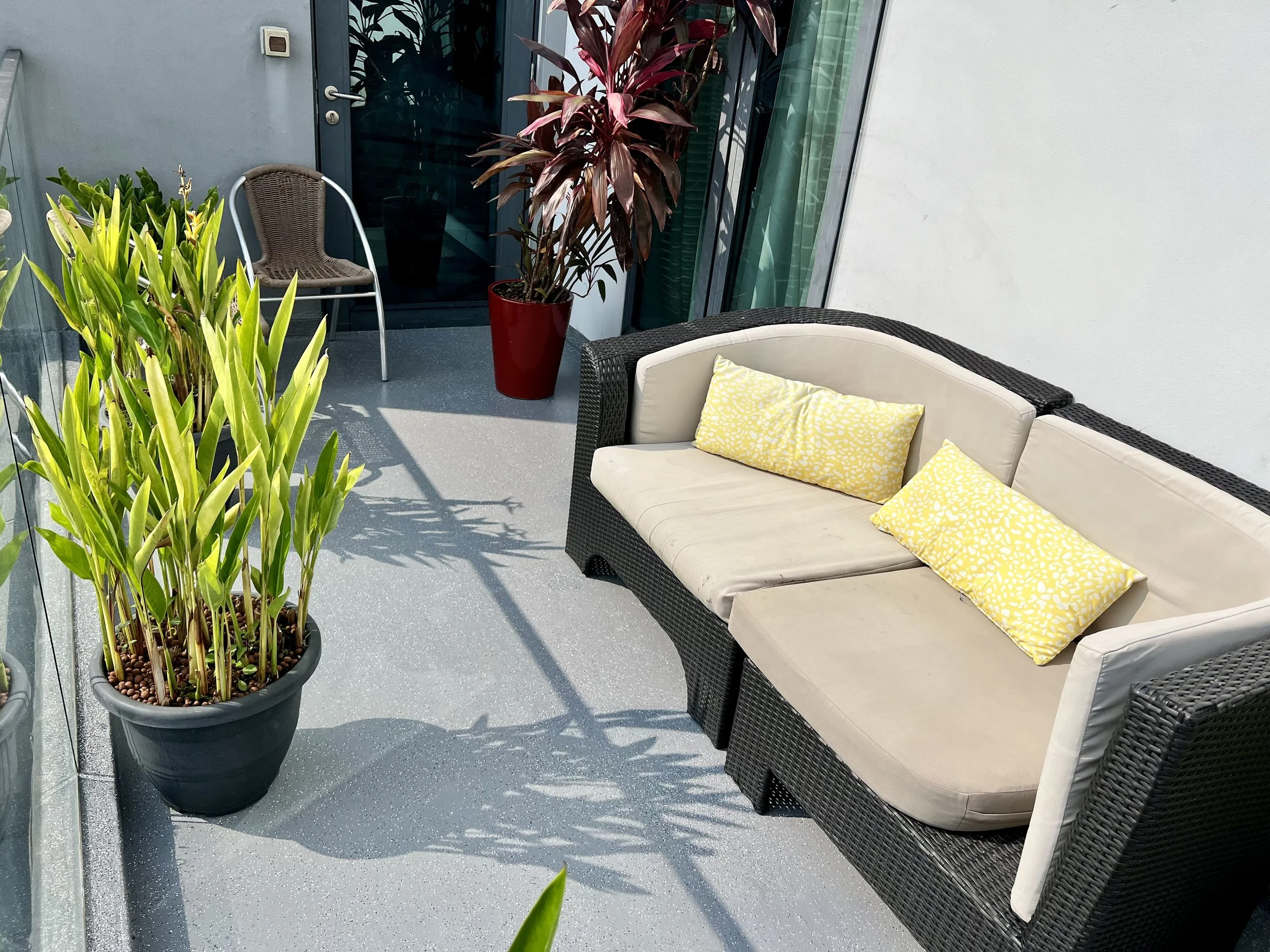 Triflex BTS-P for residential balcony