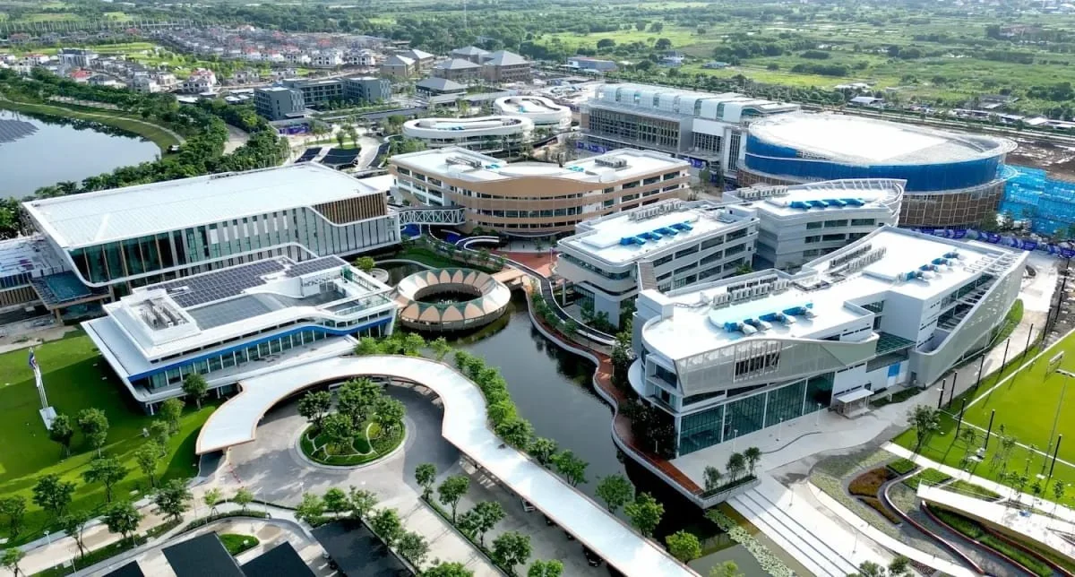Reignwood Park International School, Bangkok Triflex waterproofing roof
